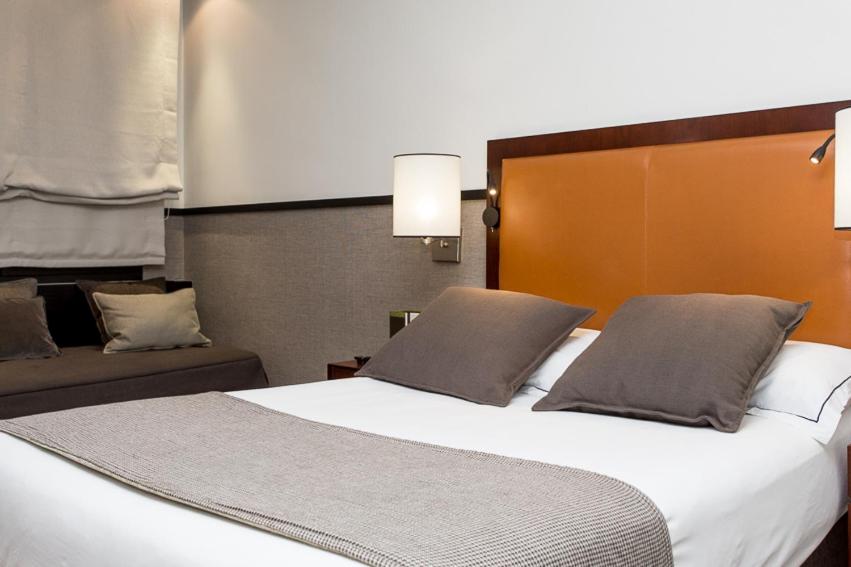 Double or Twin Room photo 3