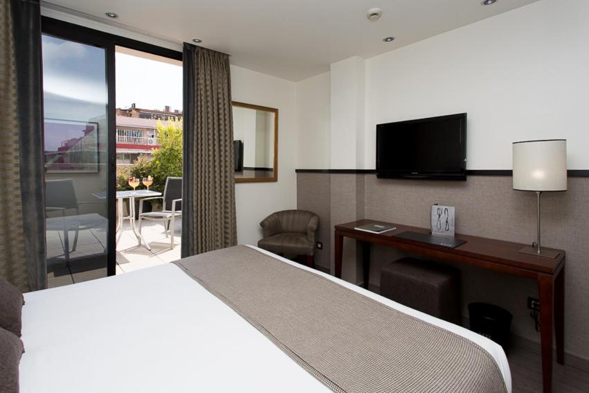 Superior Double or Twin Room with Terrace photo 3