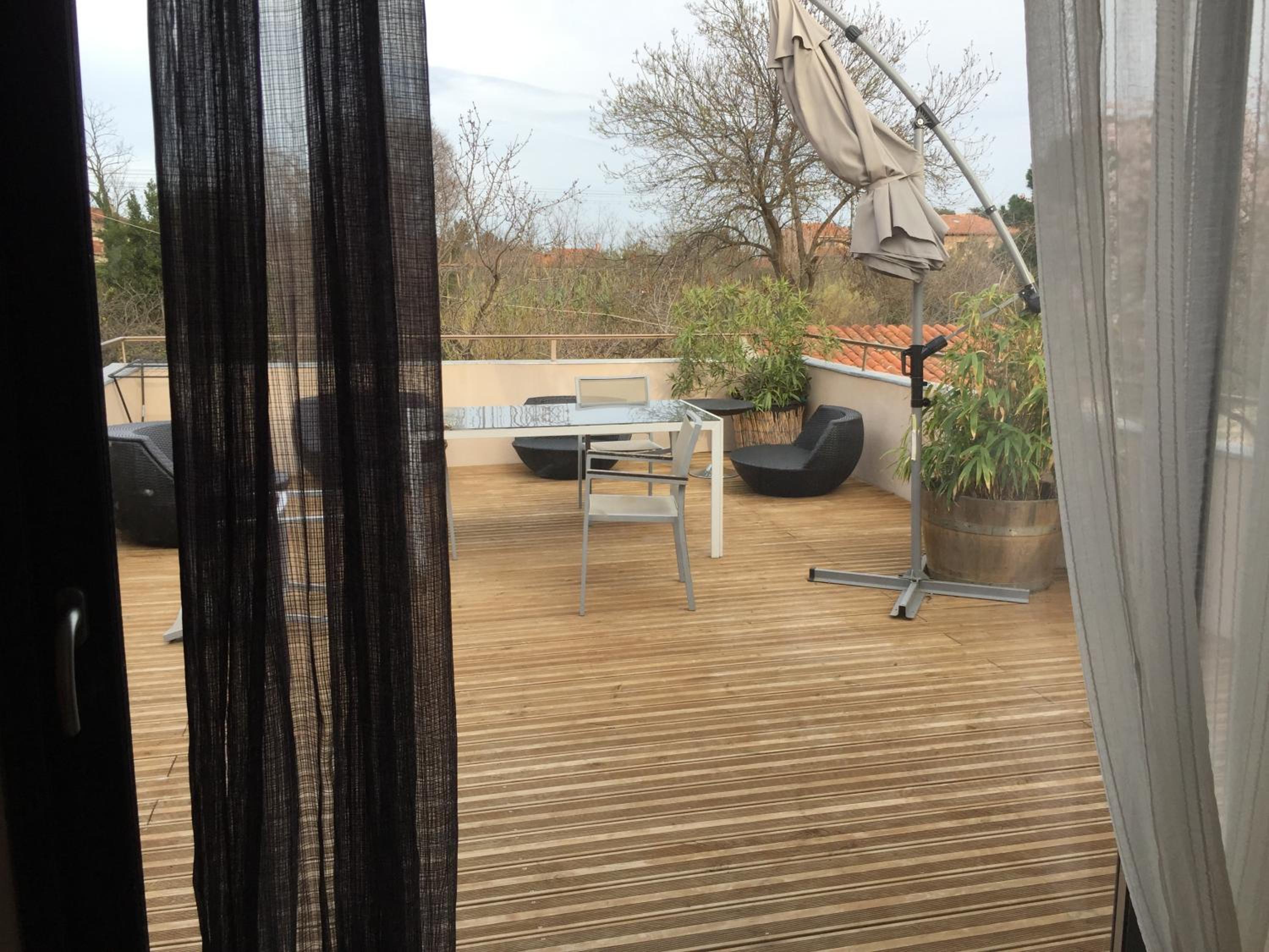 Apartment with Garden View photo 2