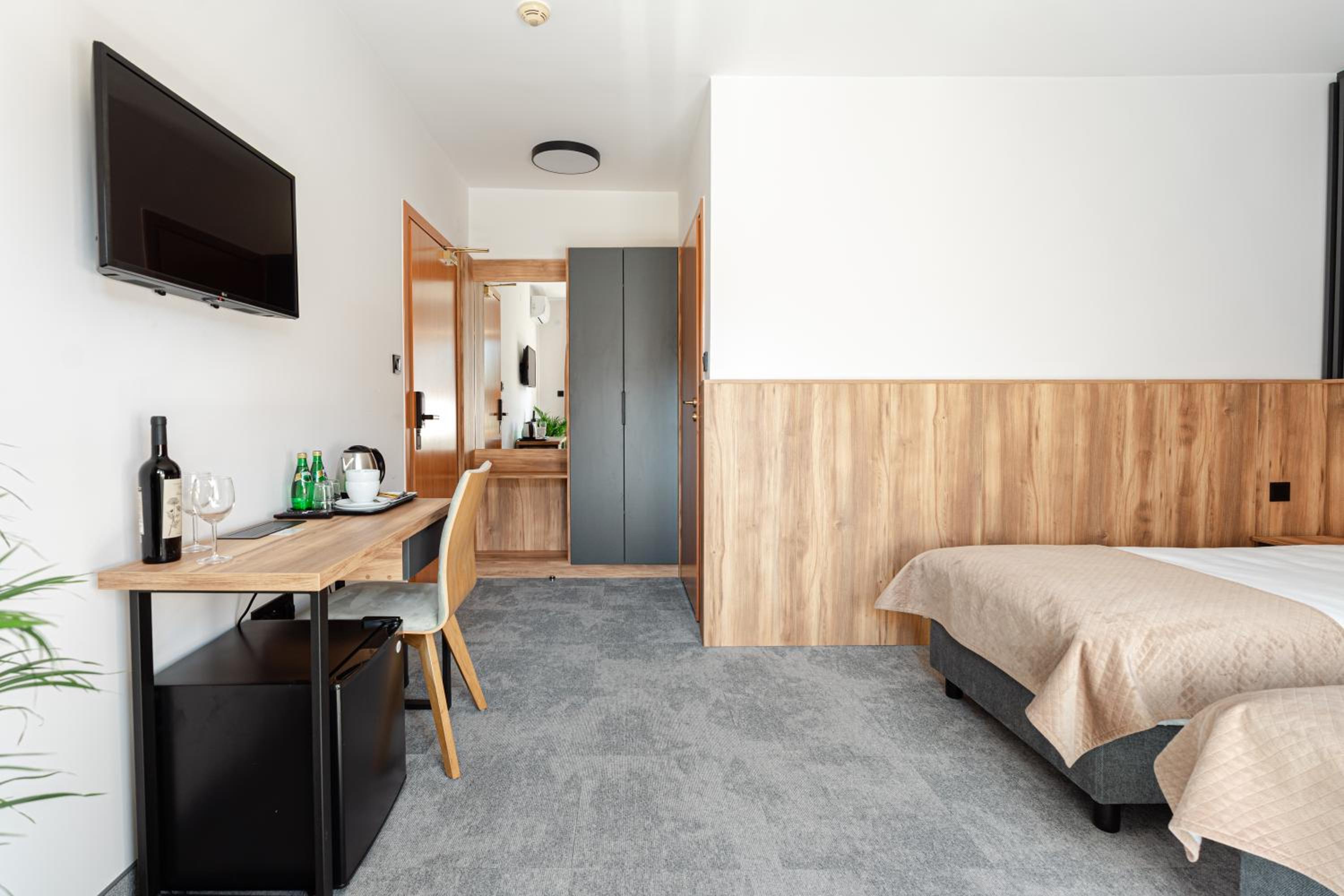 Deluxe Quadruple Room