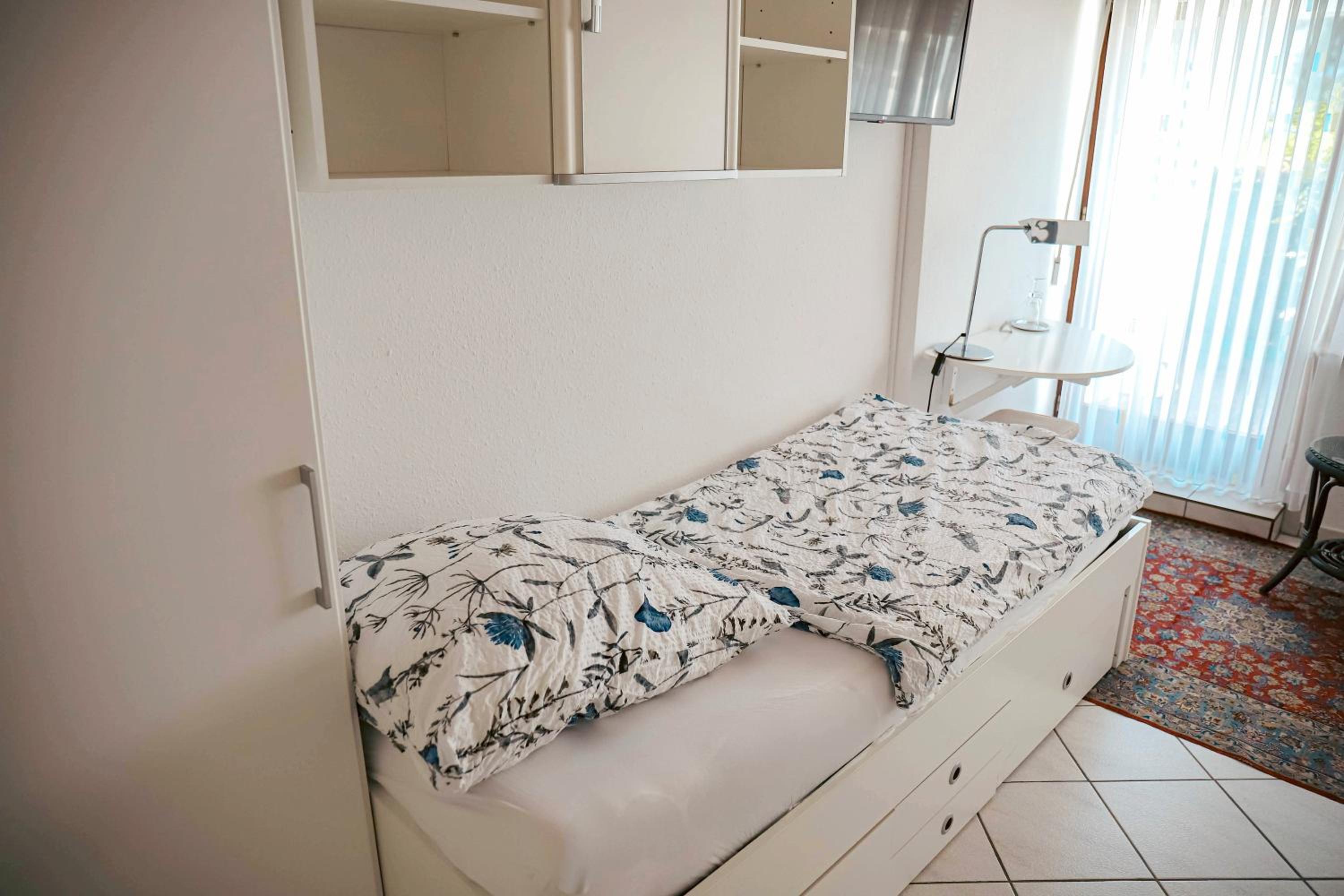 Standard Single Room with Shower photo 2