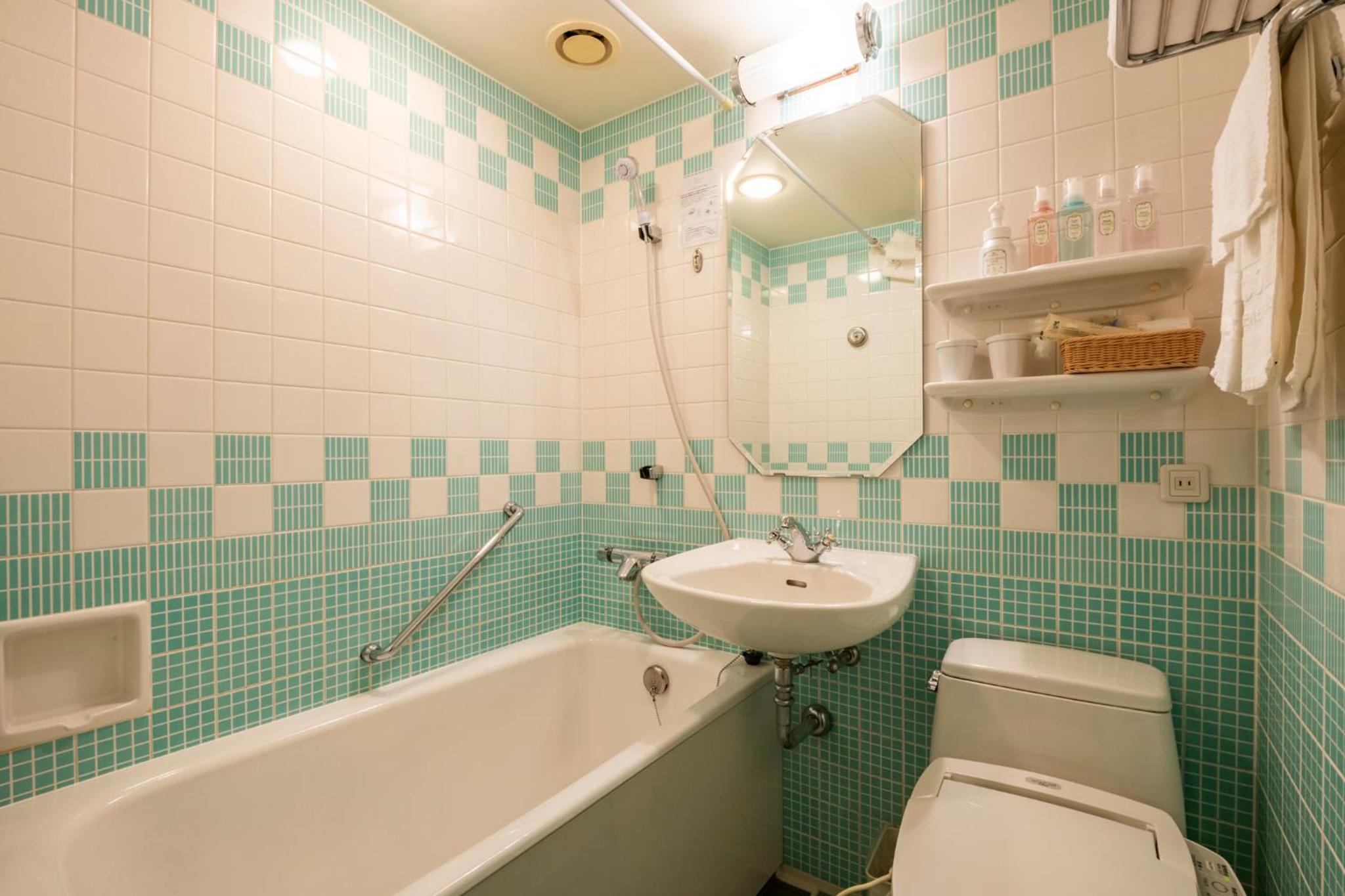 Deluxe Twin Room - Non-Smoking (31sqm) photo 3