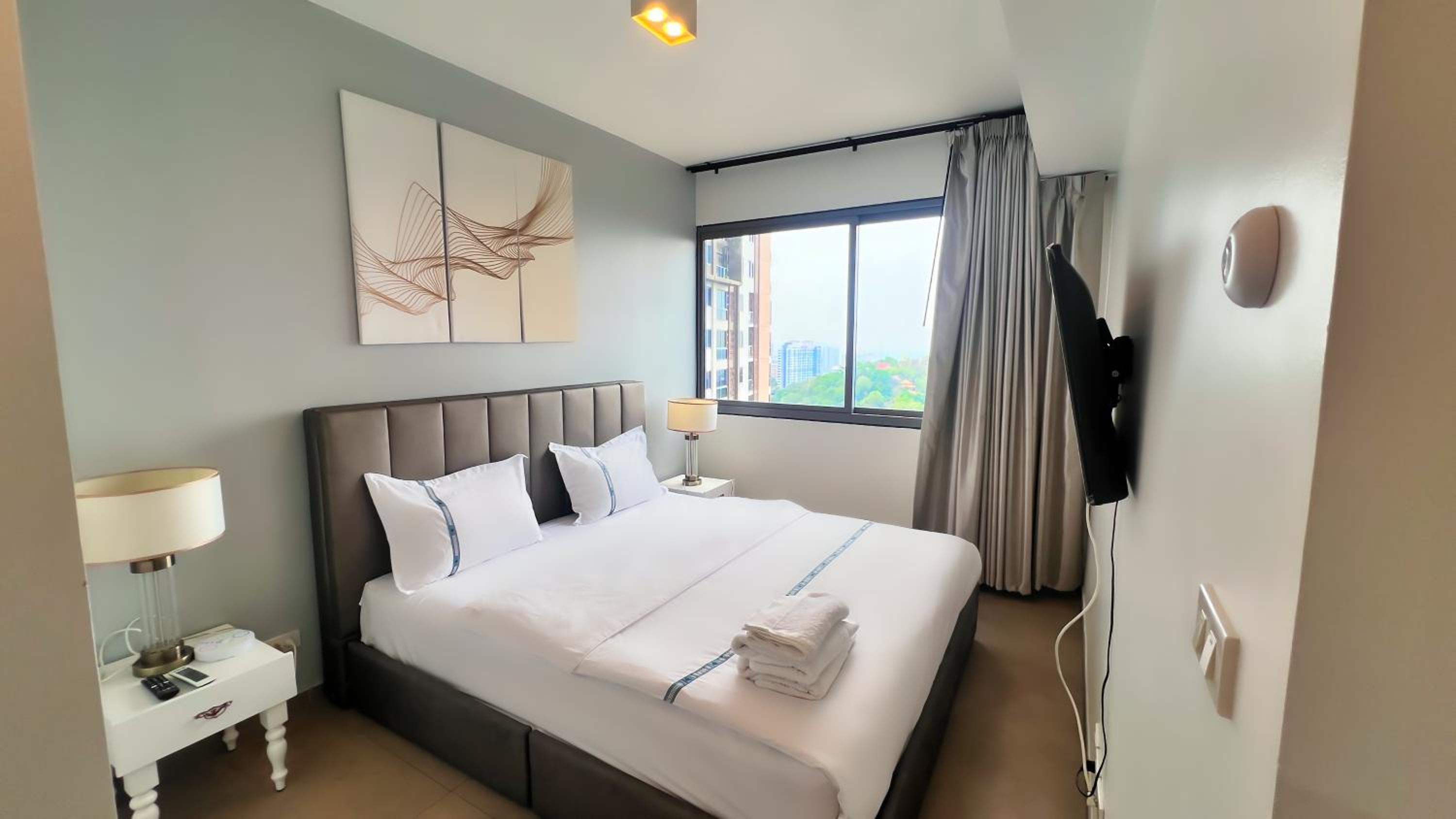 Two-Bedroom Deluxe Apartment with Harbor View photo 3