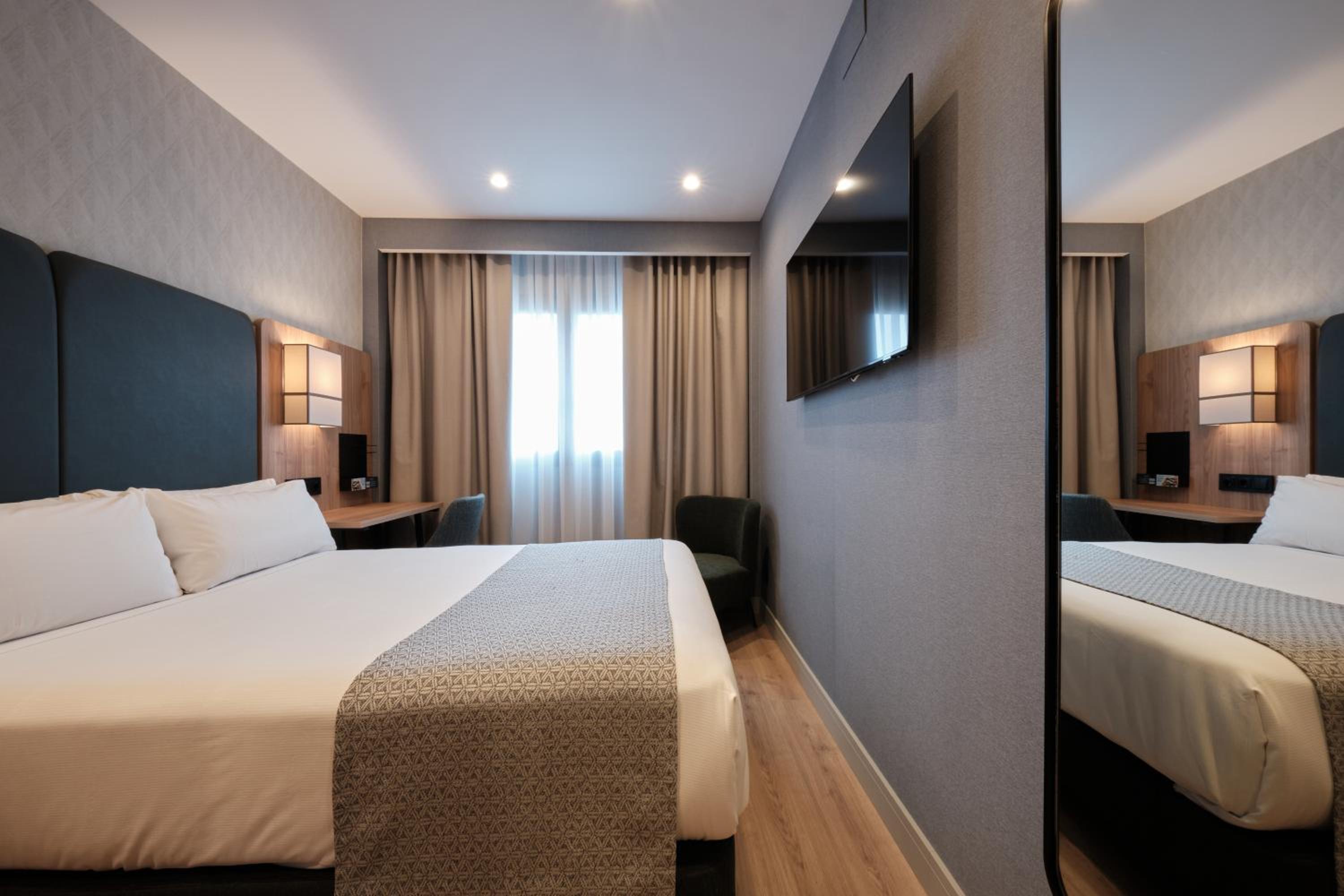 Deluxe Single Room photo 3