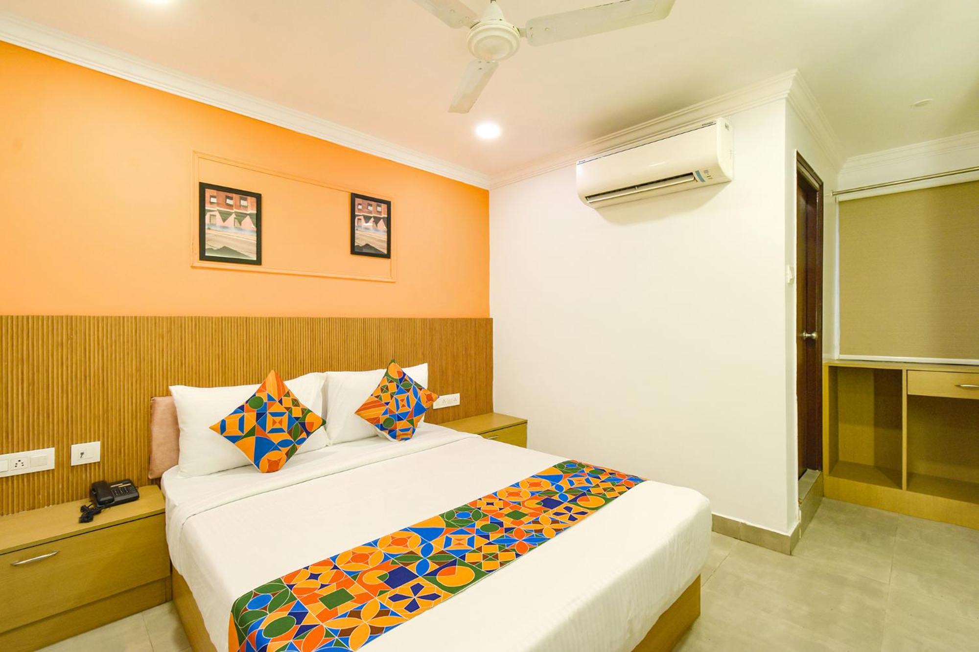Deluxe Room - Photo 1