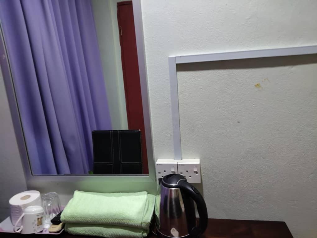 Twin Room - Photo 2