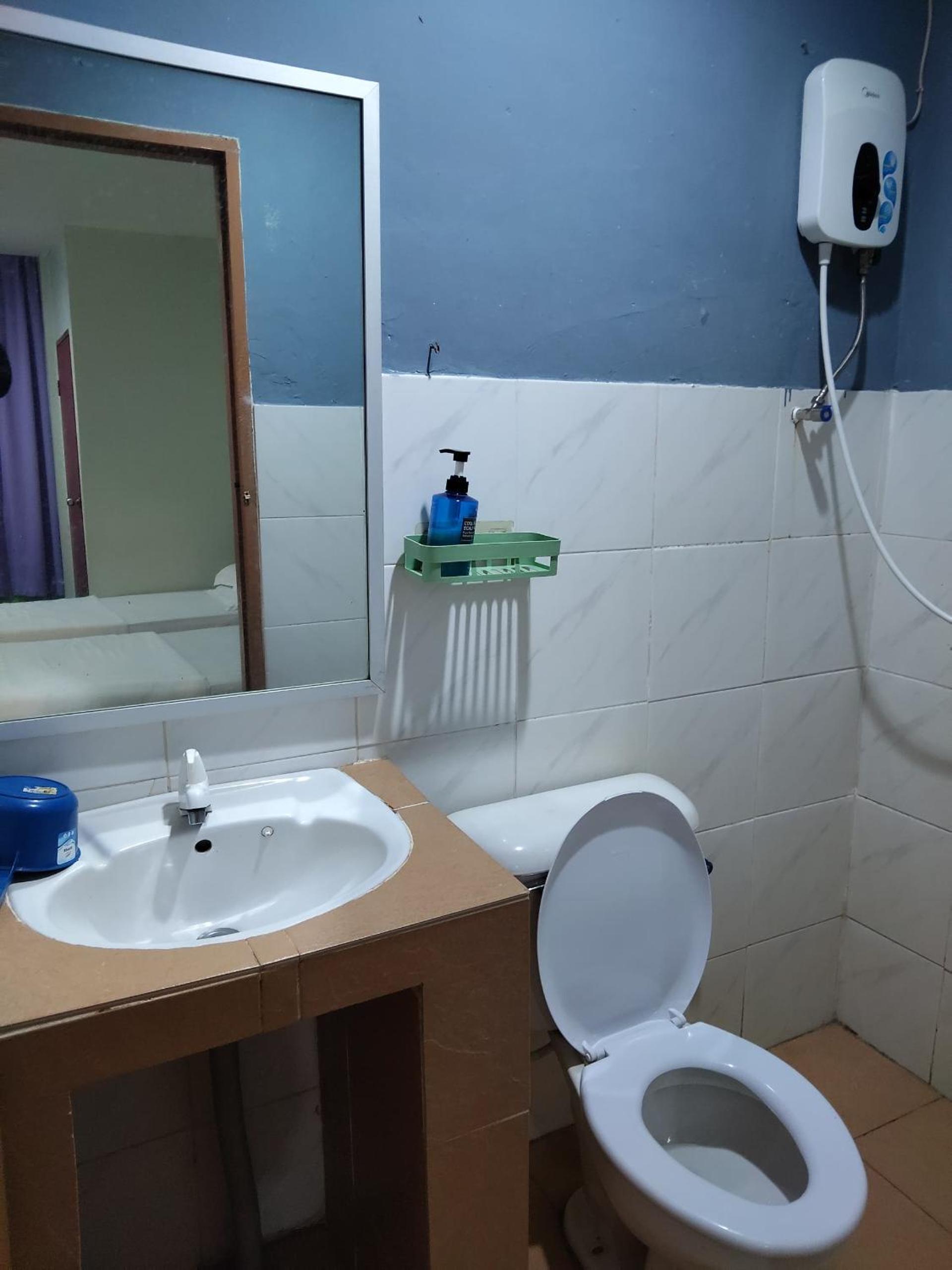 Twin Room - Photo 4