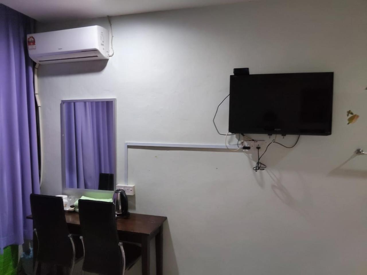 Twin Room - Photo 6