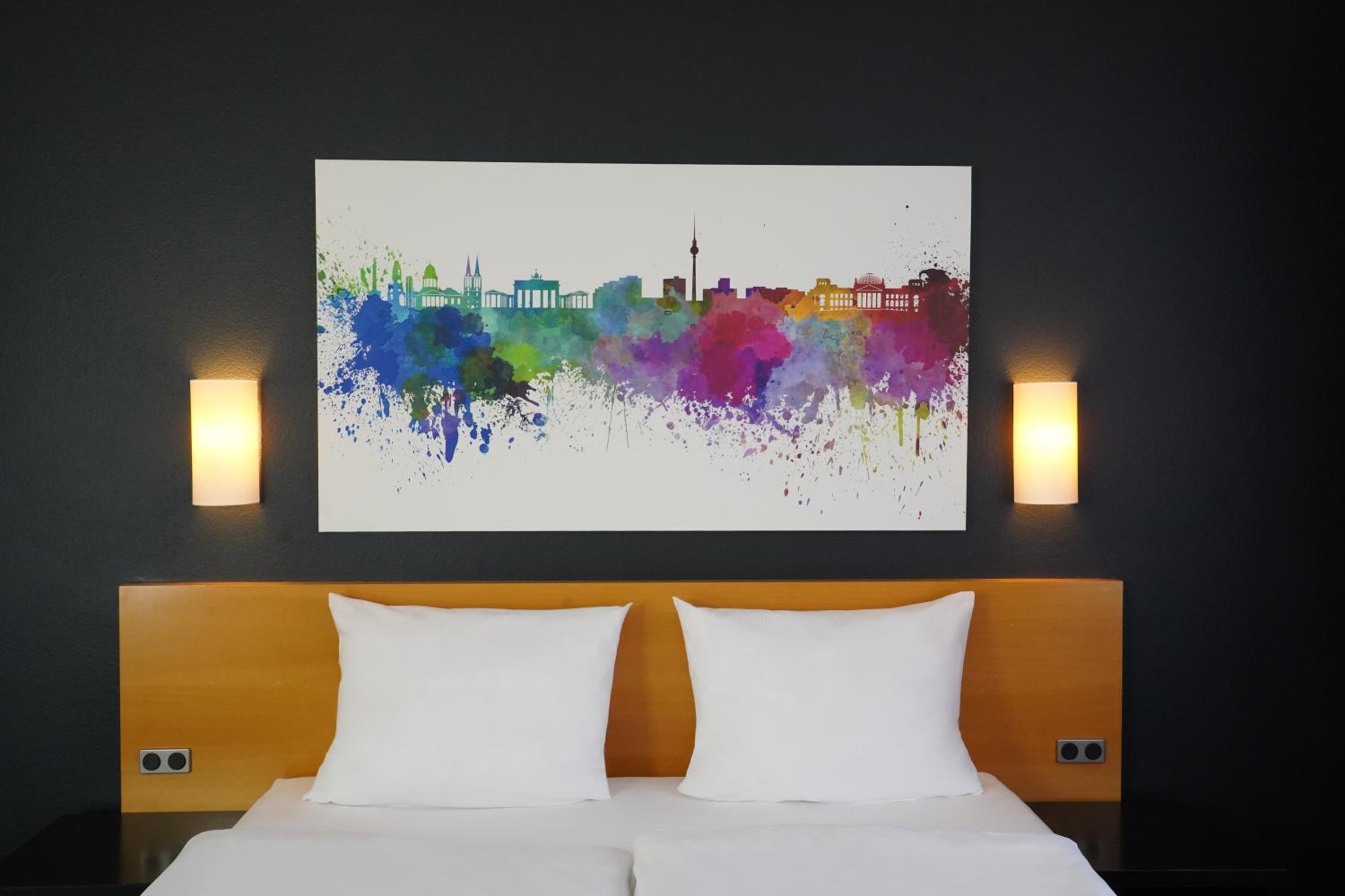 Standard Double or Twin Room - Photo 2