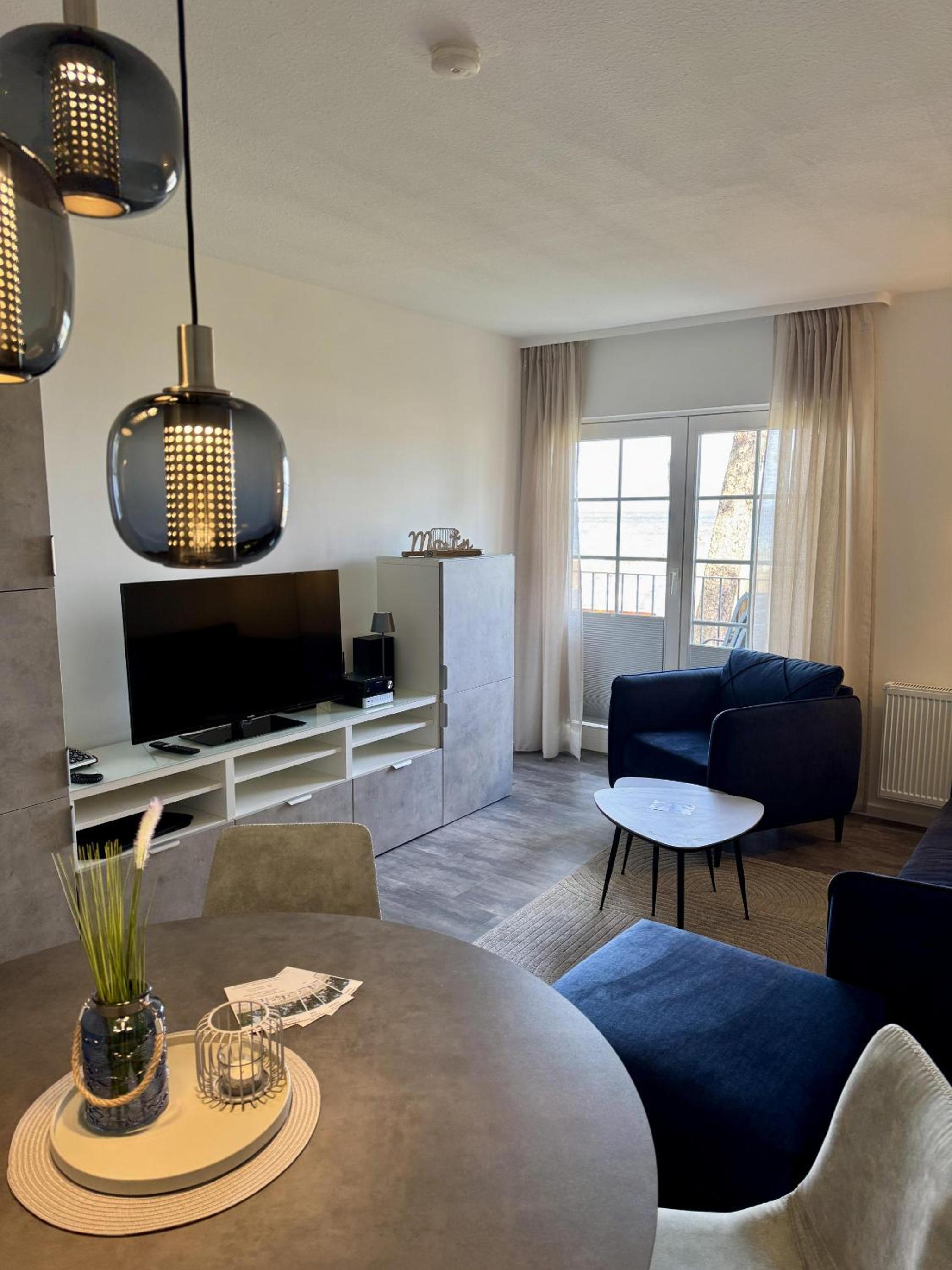 Two-Bedroom Apartment with Balcony photo 1