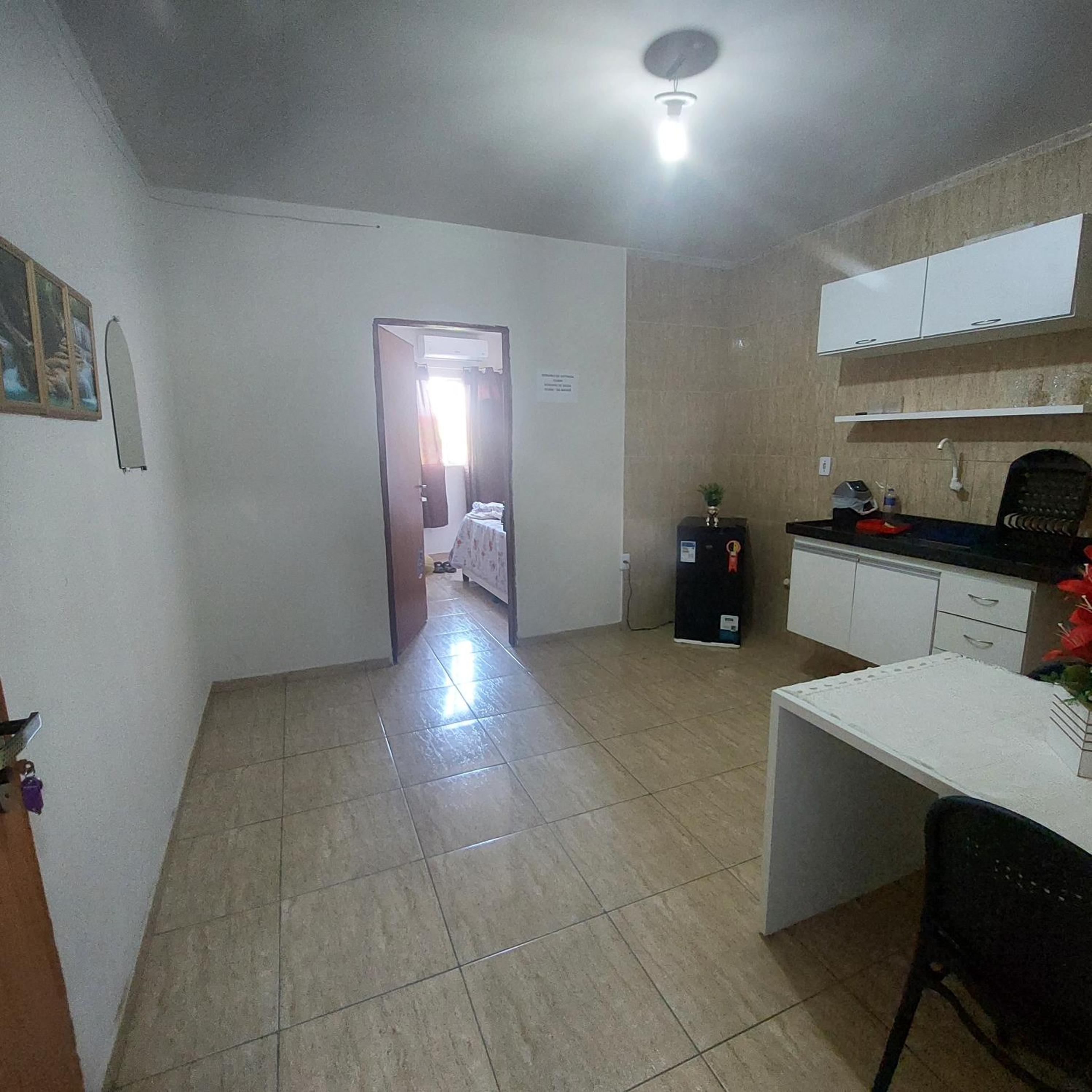 Deluxe One-Bedroom Apartment with City View photo 2