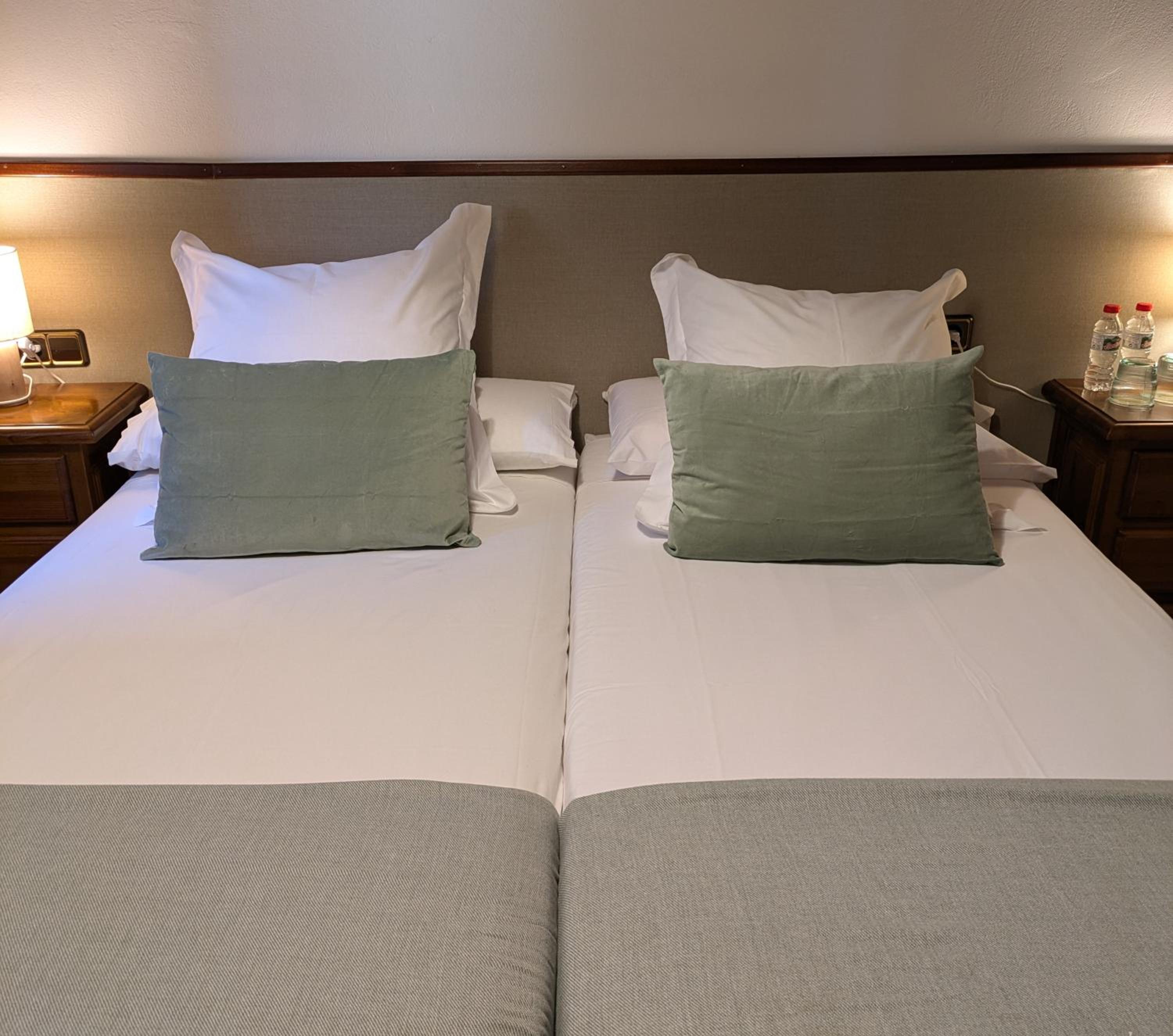 Budget Double Room photo 2