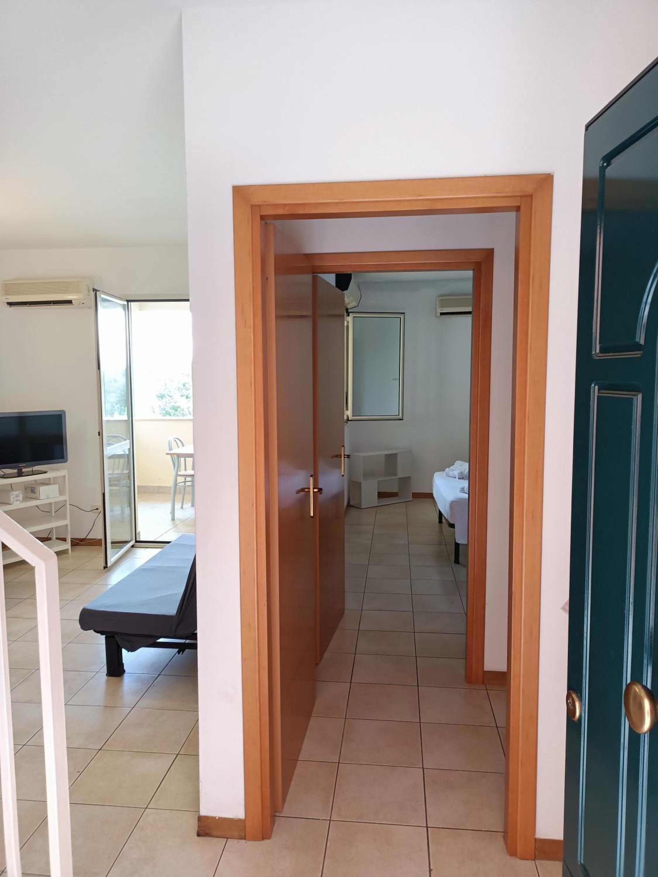 Two-Bedroom Apartment with Balcony and Terrace photo 3