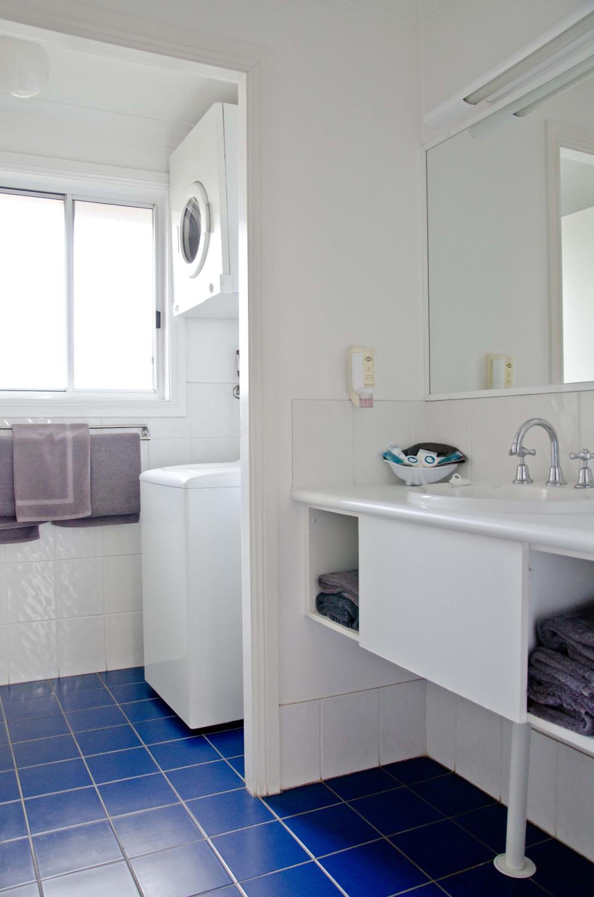 Two-Bedroom Apartment (2 Queens) photo 3