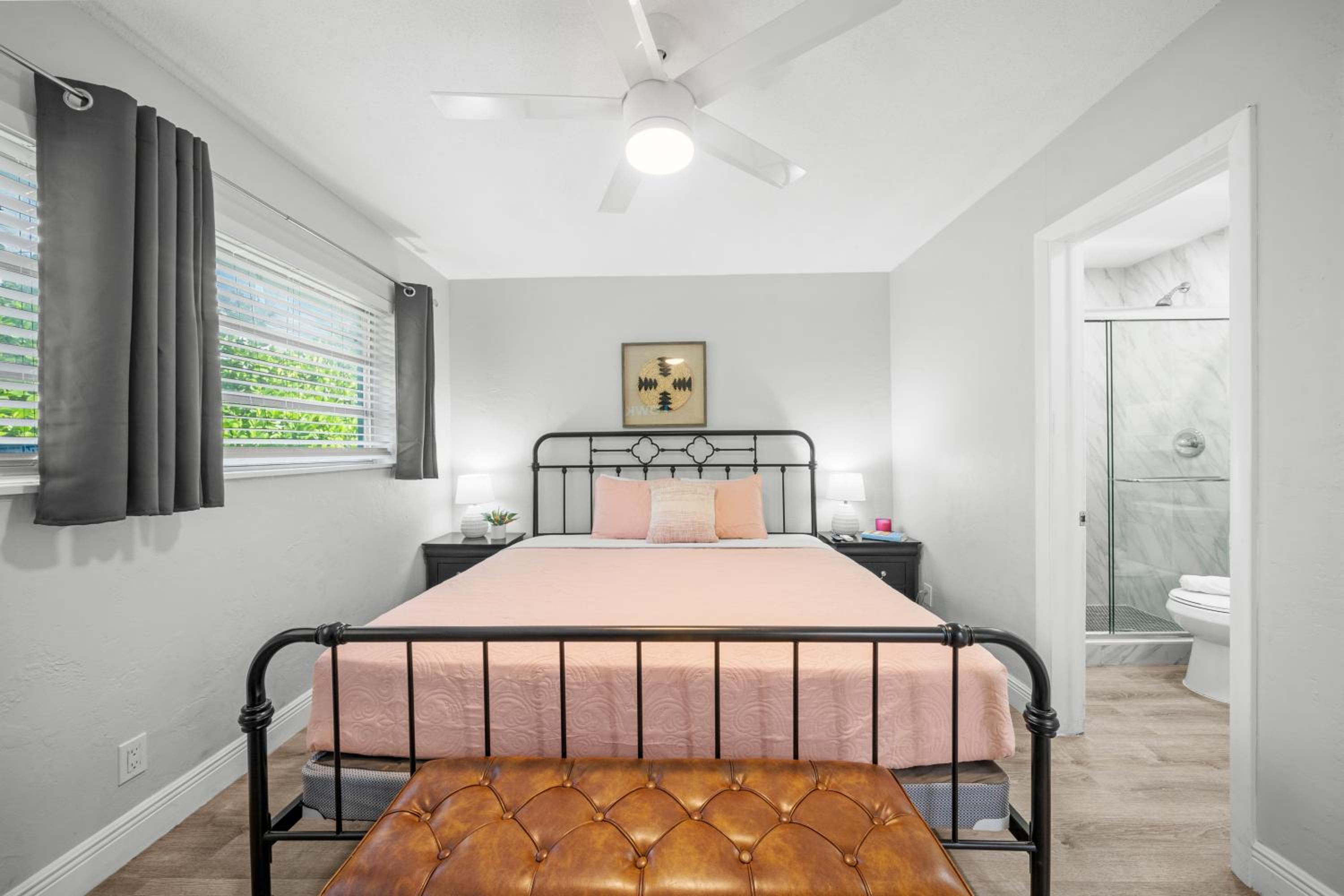 Superior One-Bedroom Apartment - Photo 10
