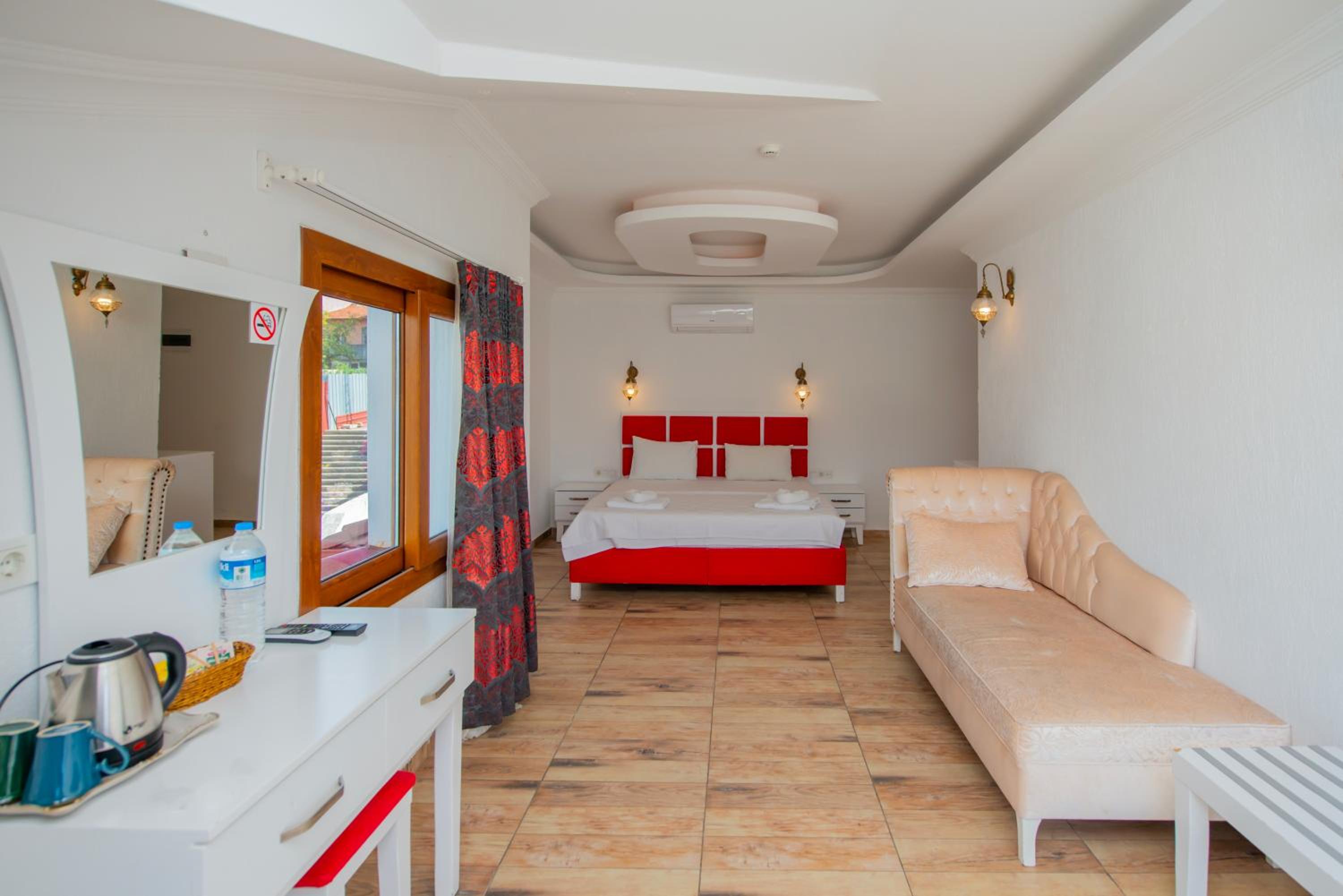 King Room with Spa Bath - Photo 1