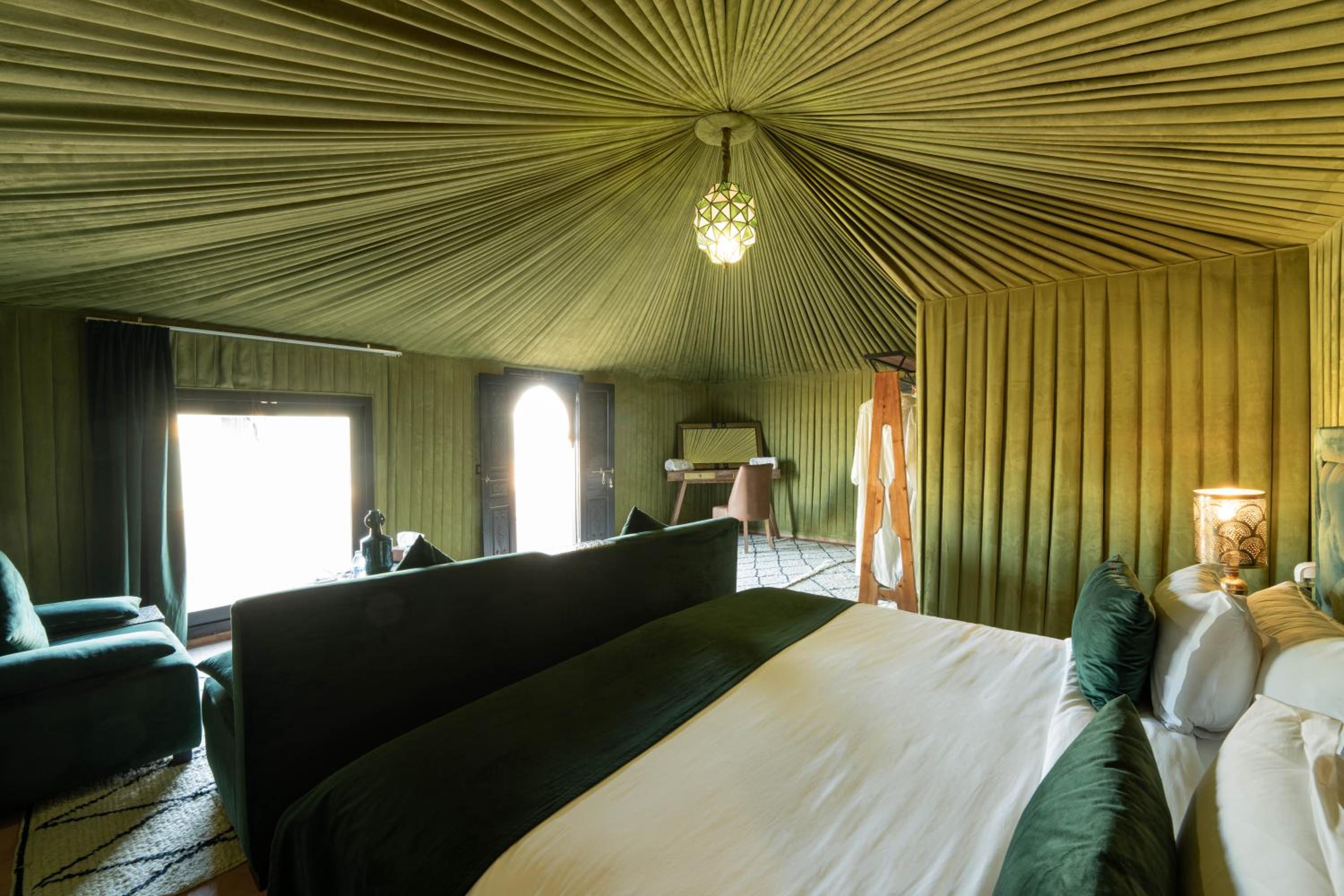 Deluxe - Photo 4