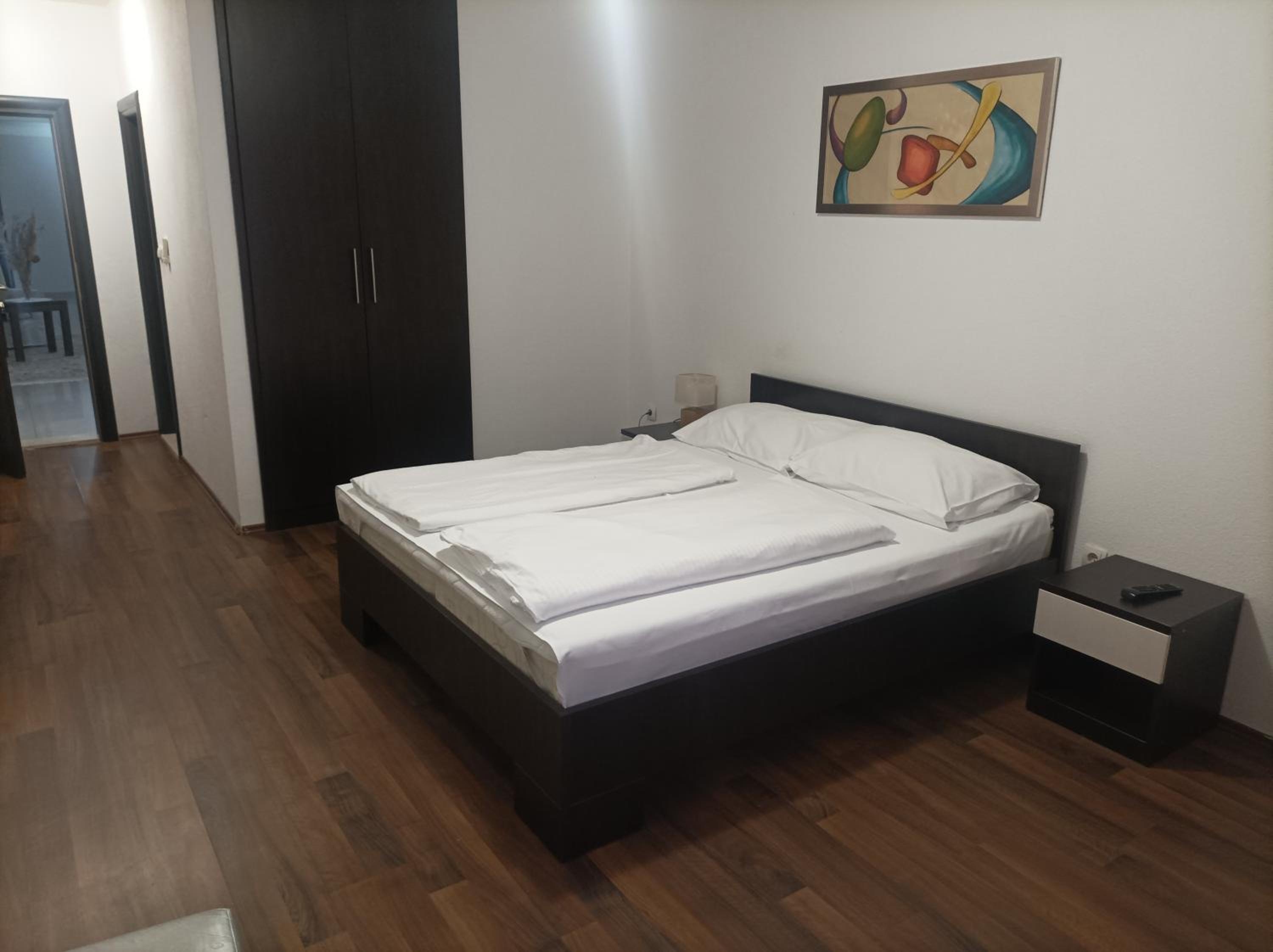 Double Room - Photo 1