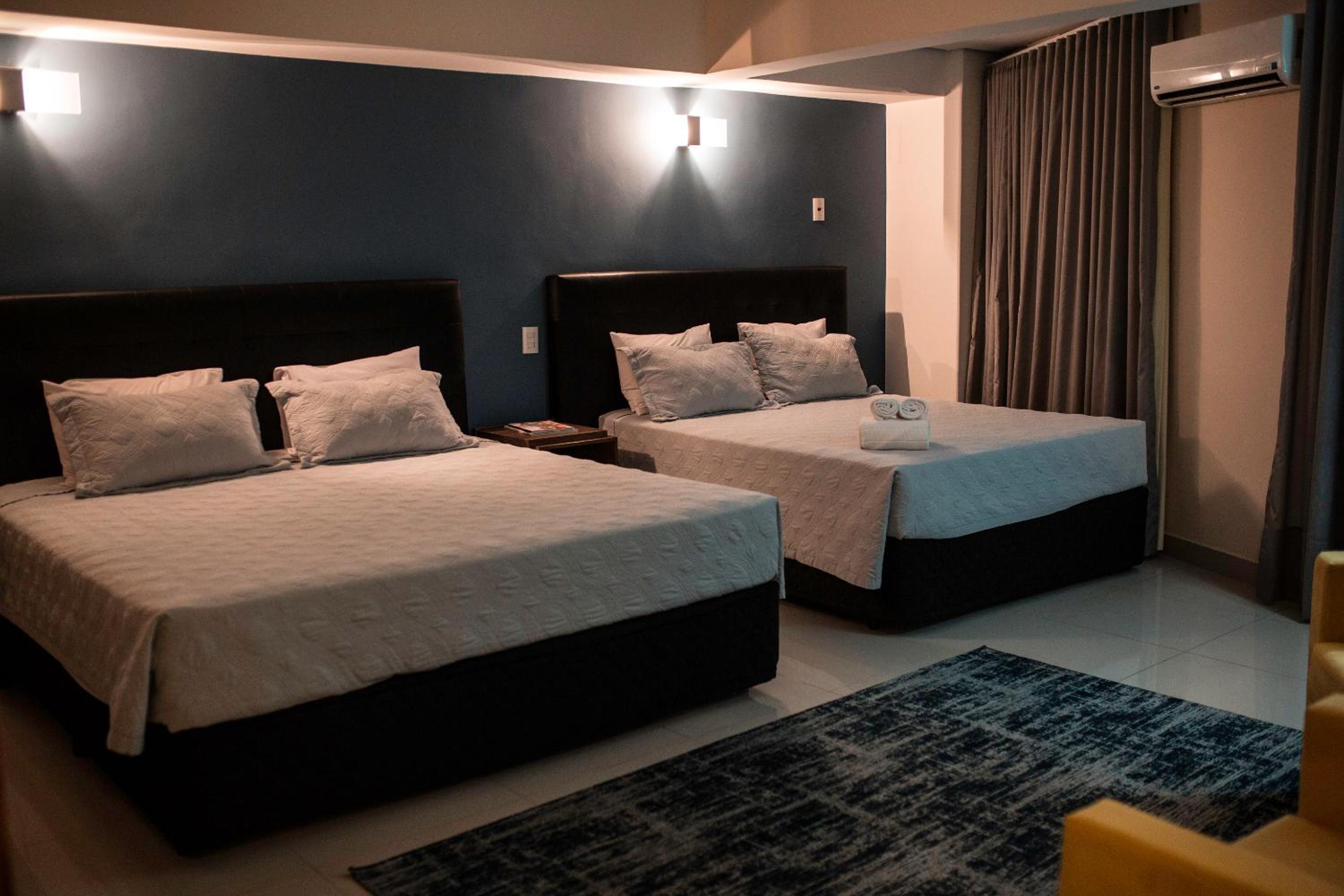 Deluxe Family Suite