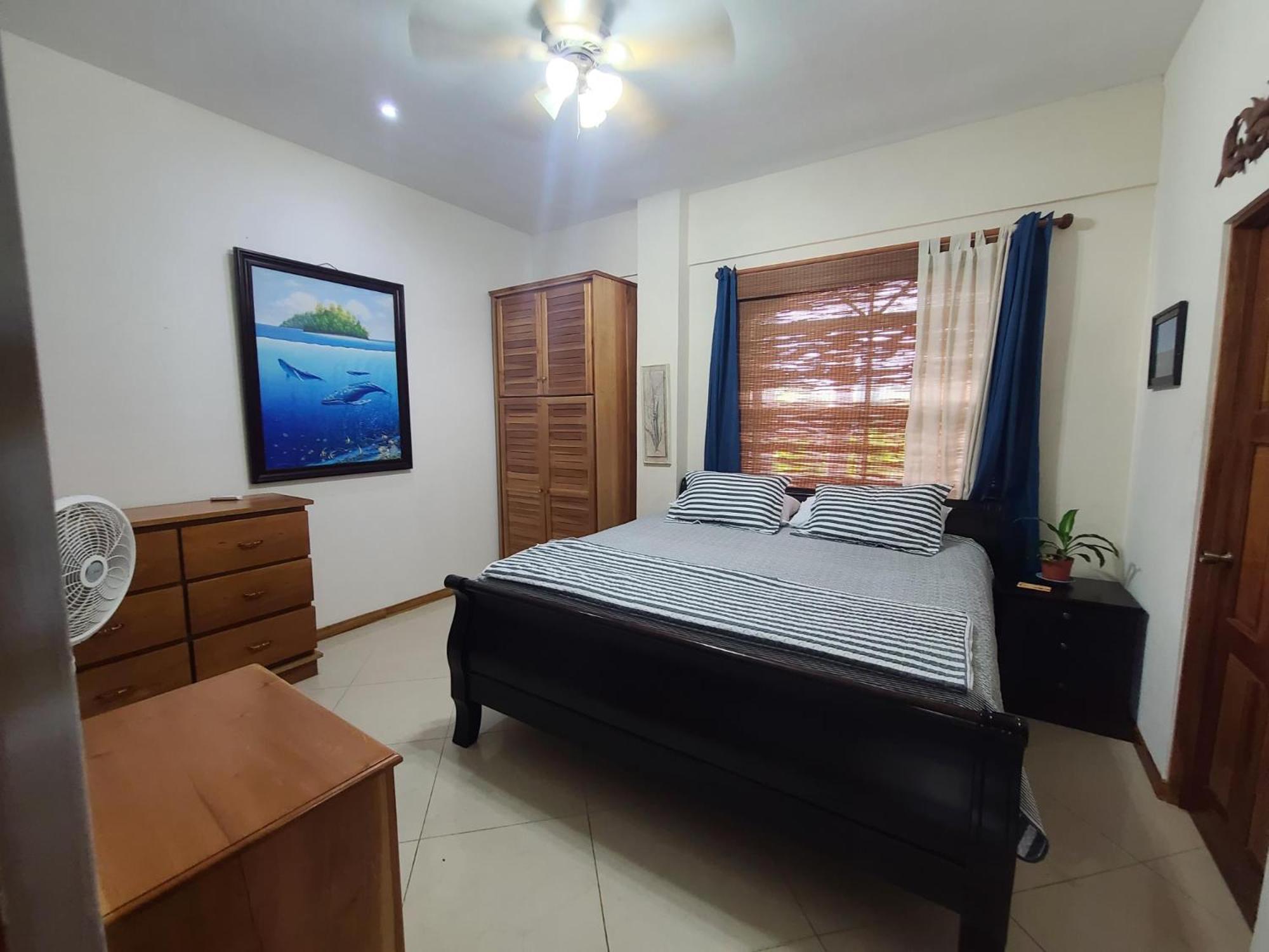 Deluxe King Room photo 2