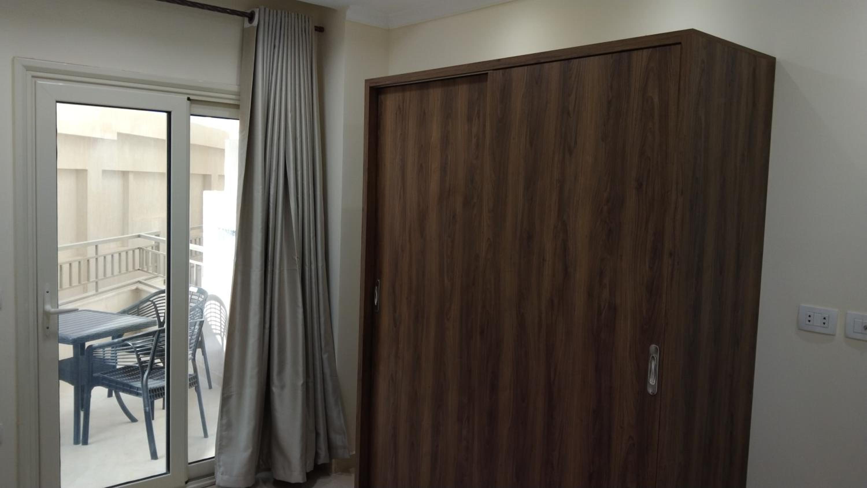 One-Bedroom Apartment with Terrace