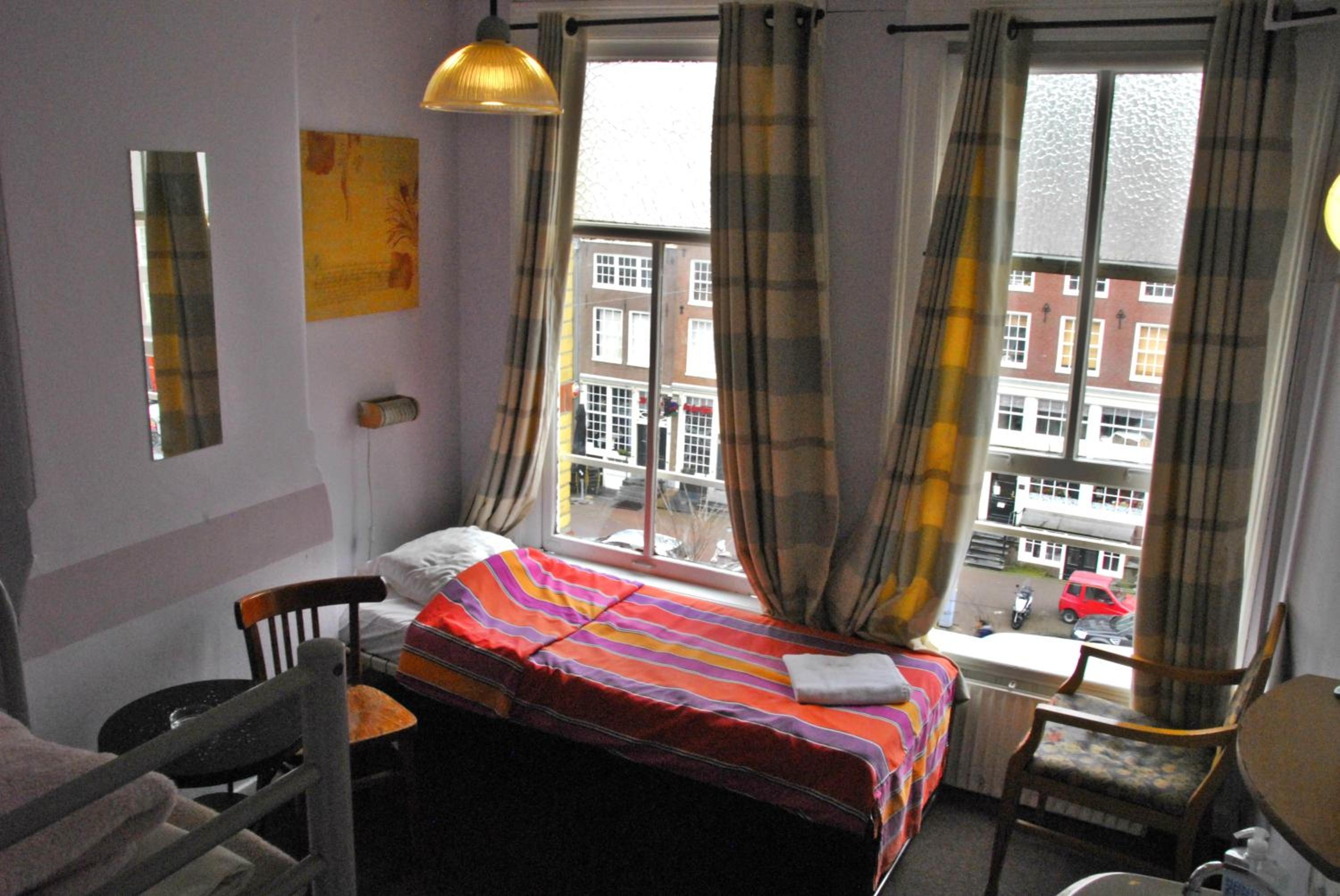 Triple Room with Shared Bathroom photo 3