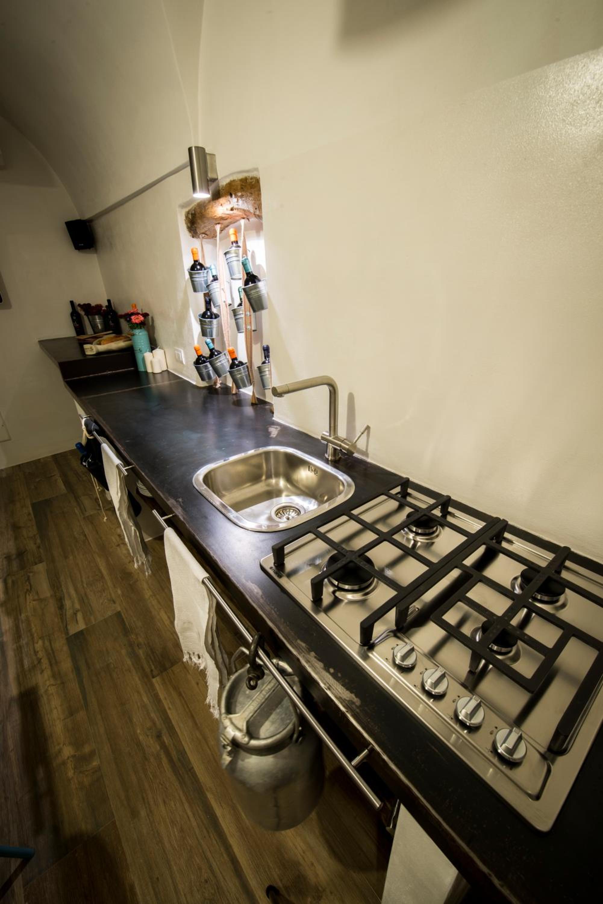 One-Bedroom Apartment - Split Level - Photo 18