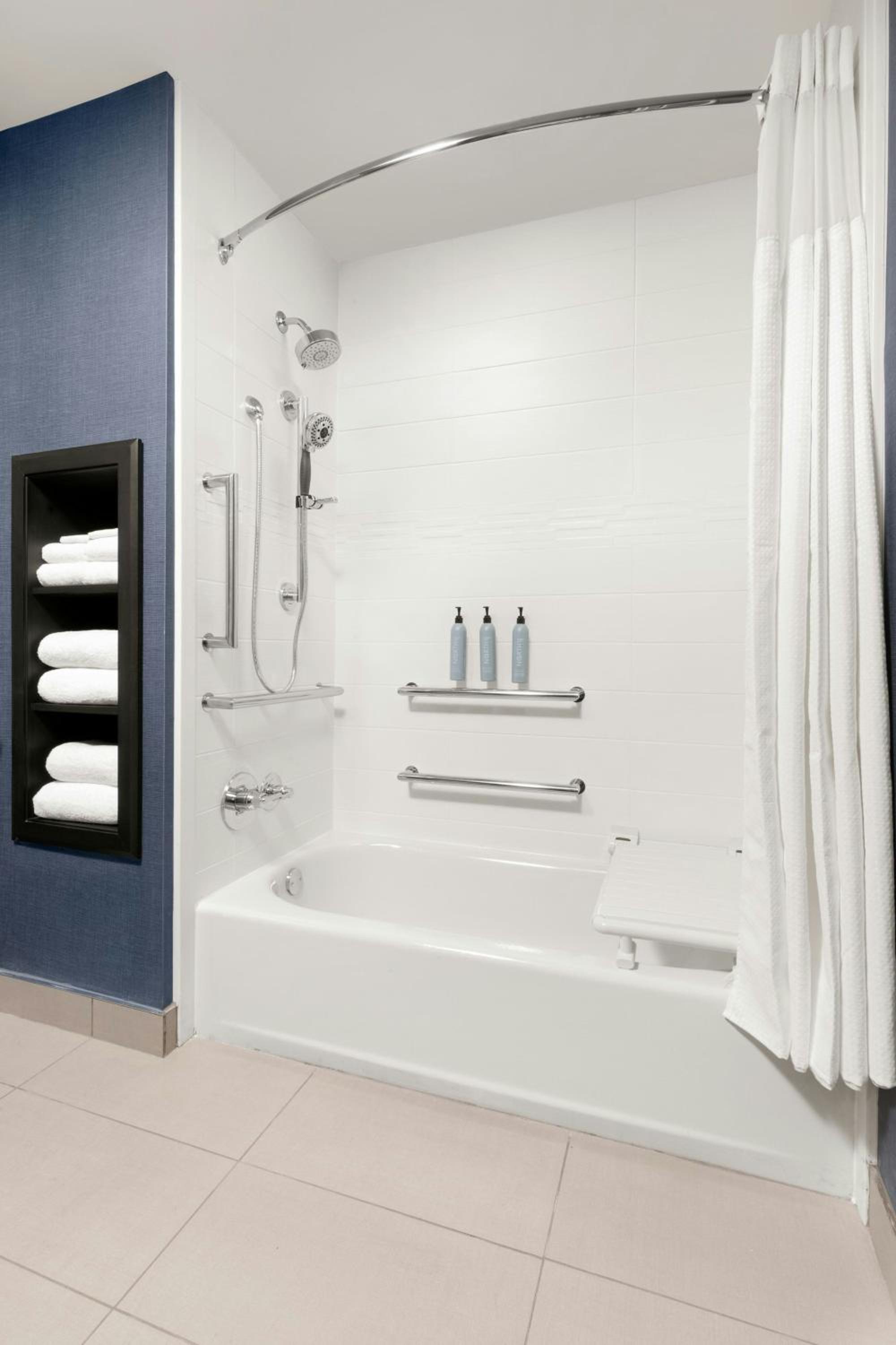 Studio Queen Suite with Sofa Bed - Mobility Accessible with Roll-In Shower