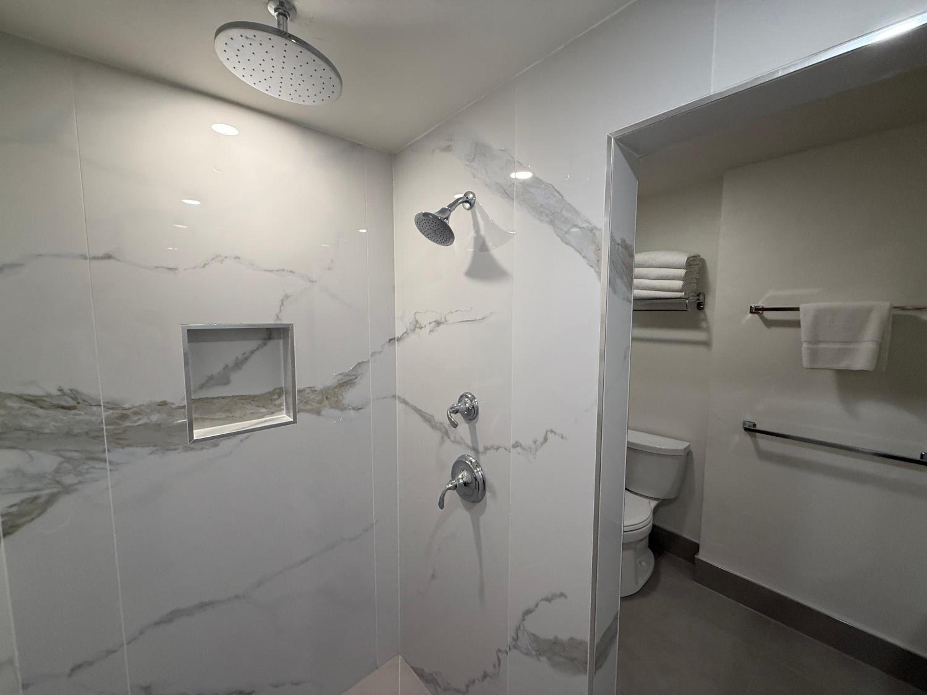 King Suite photo 2