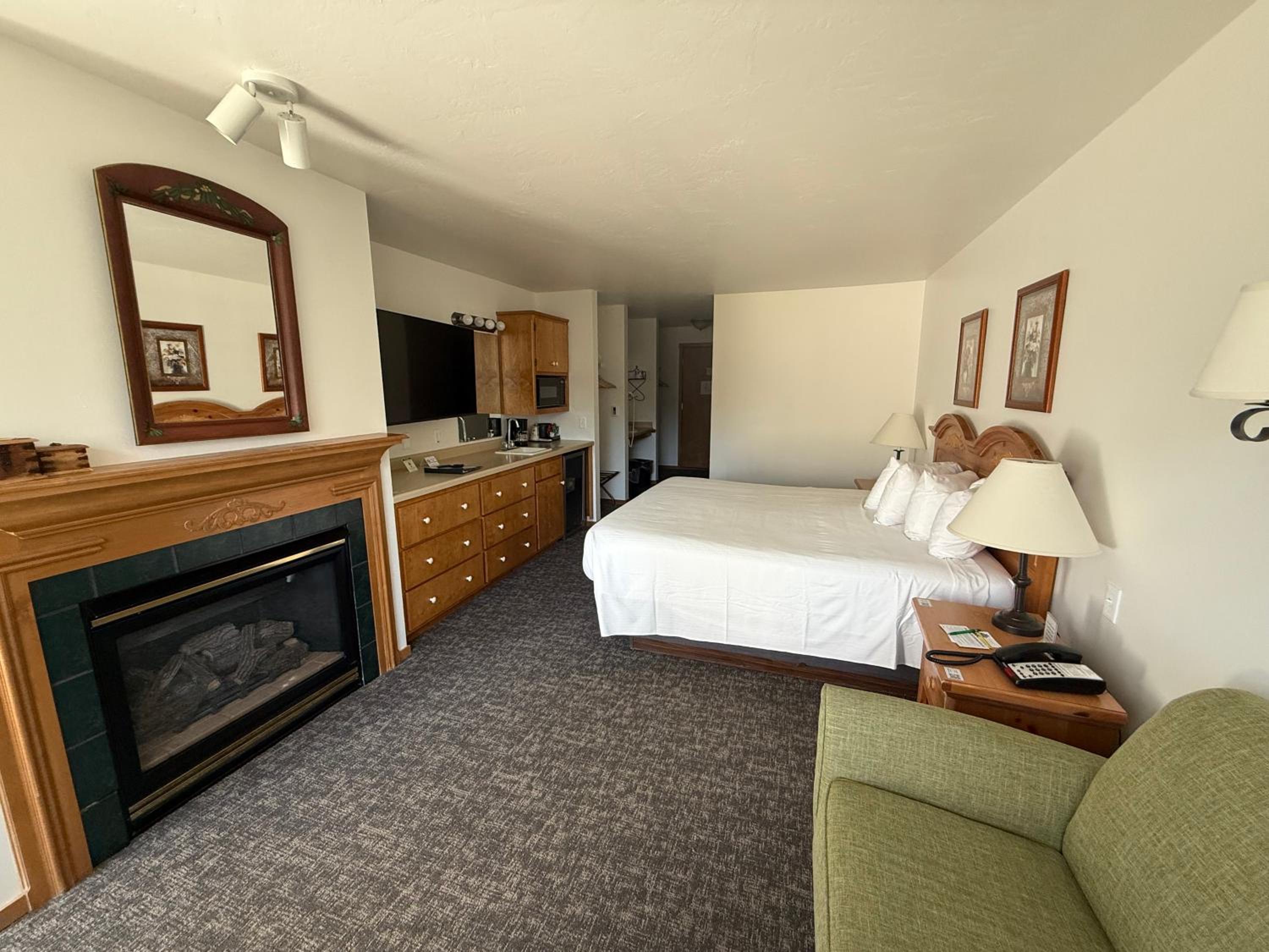 King Suite photo 3