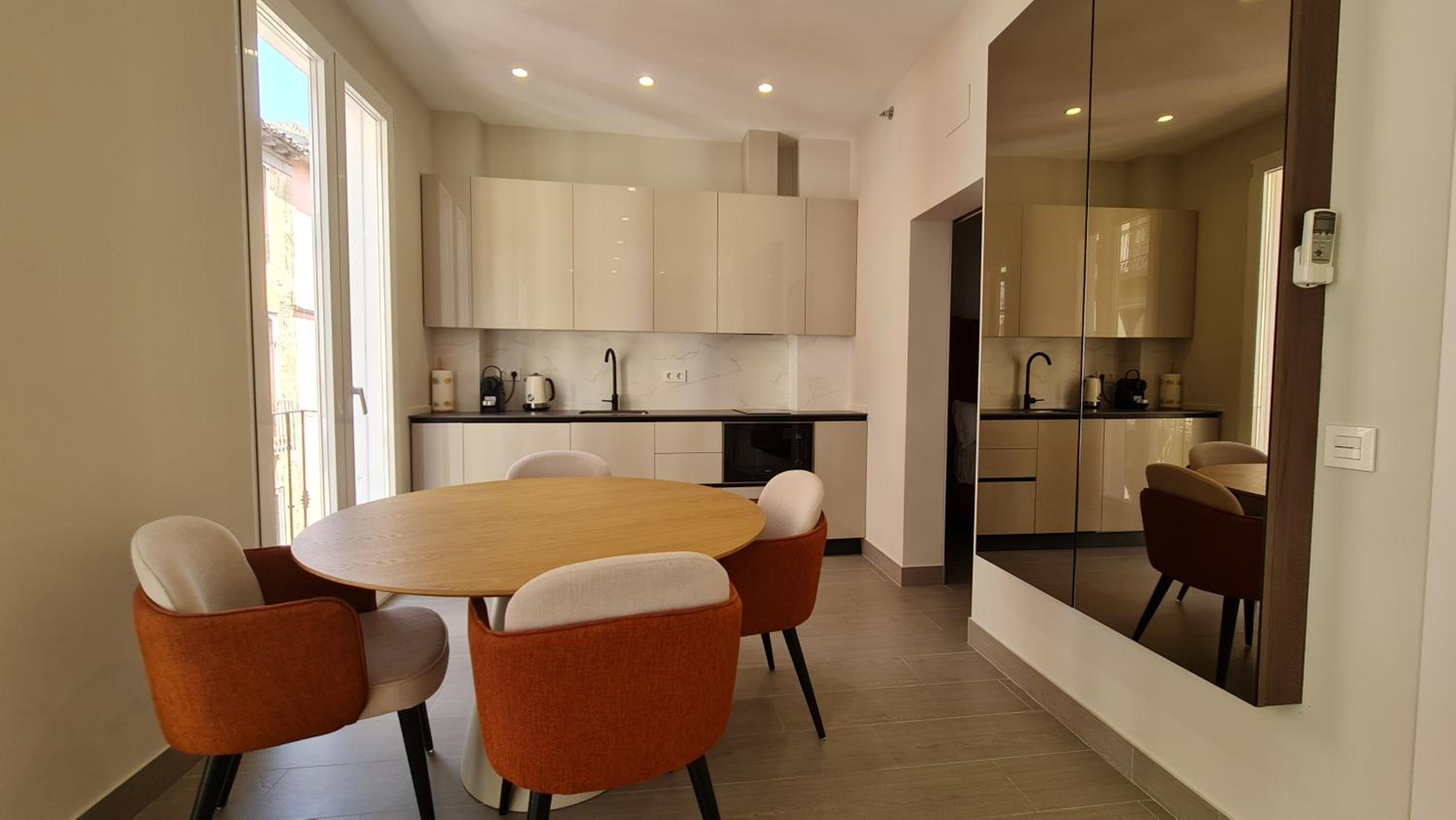 Deluxe Apartment - Photo 21