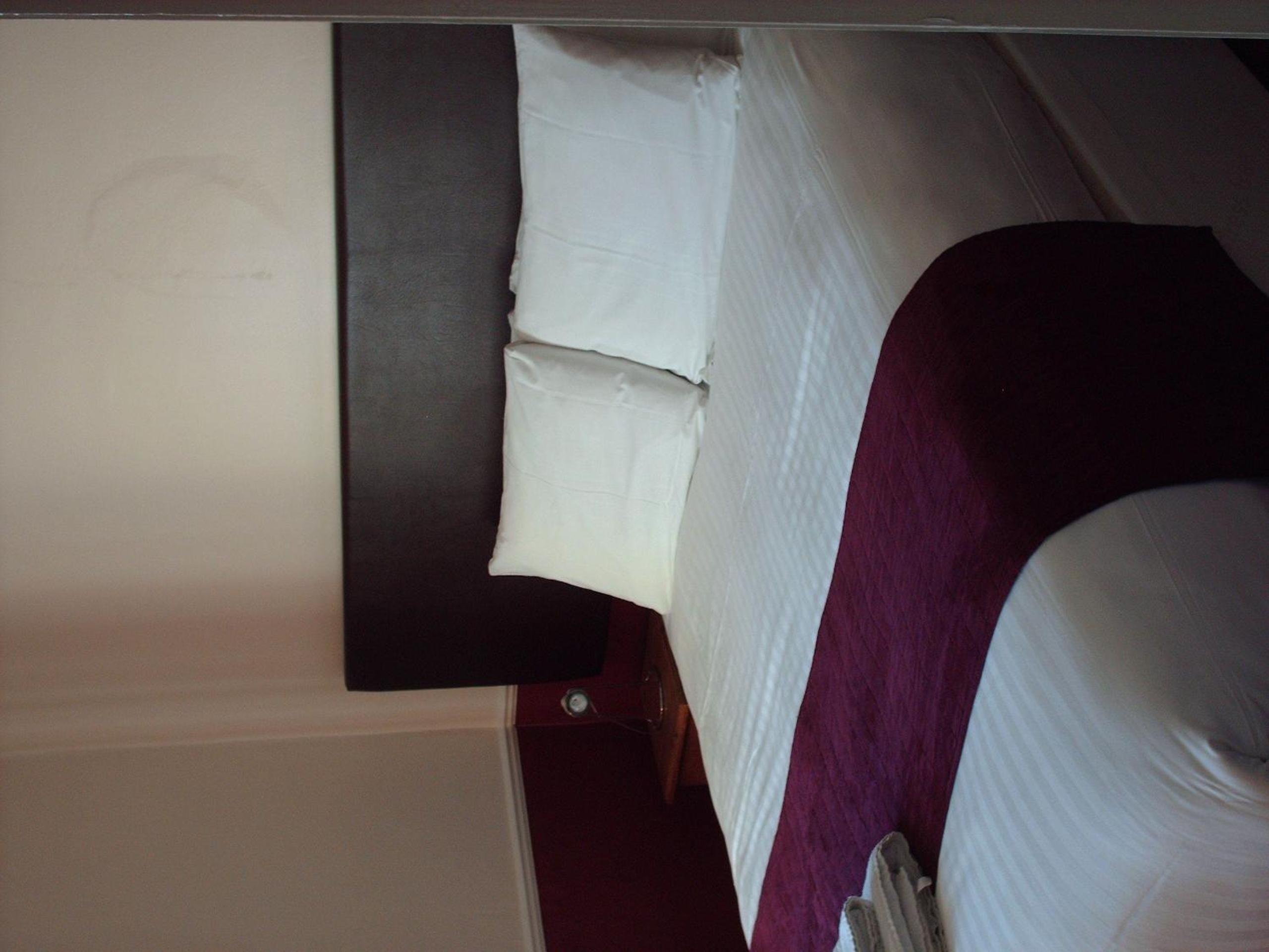 Double Room - Photo 3