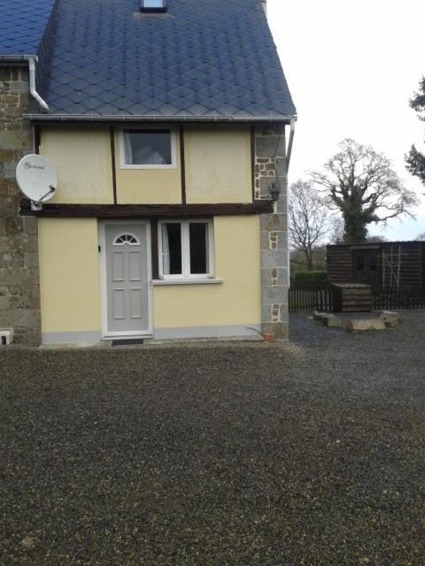 Two-Bedroom House photo 2