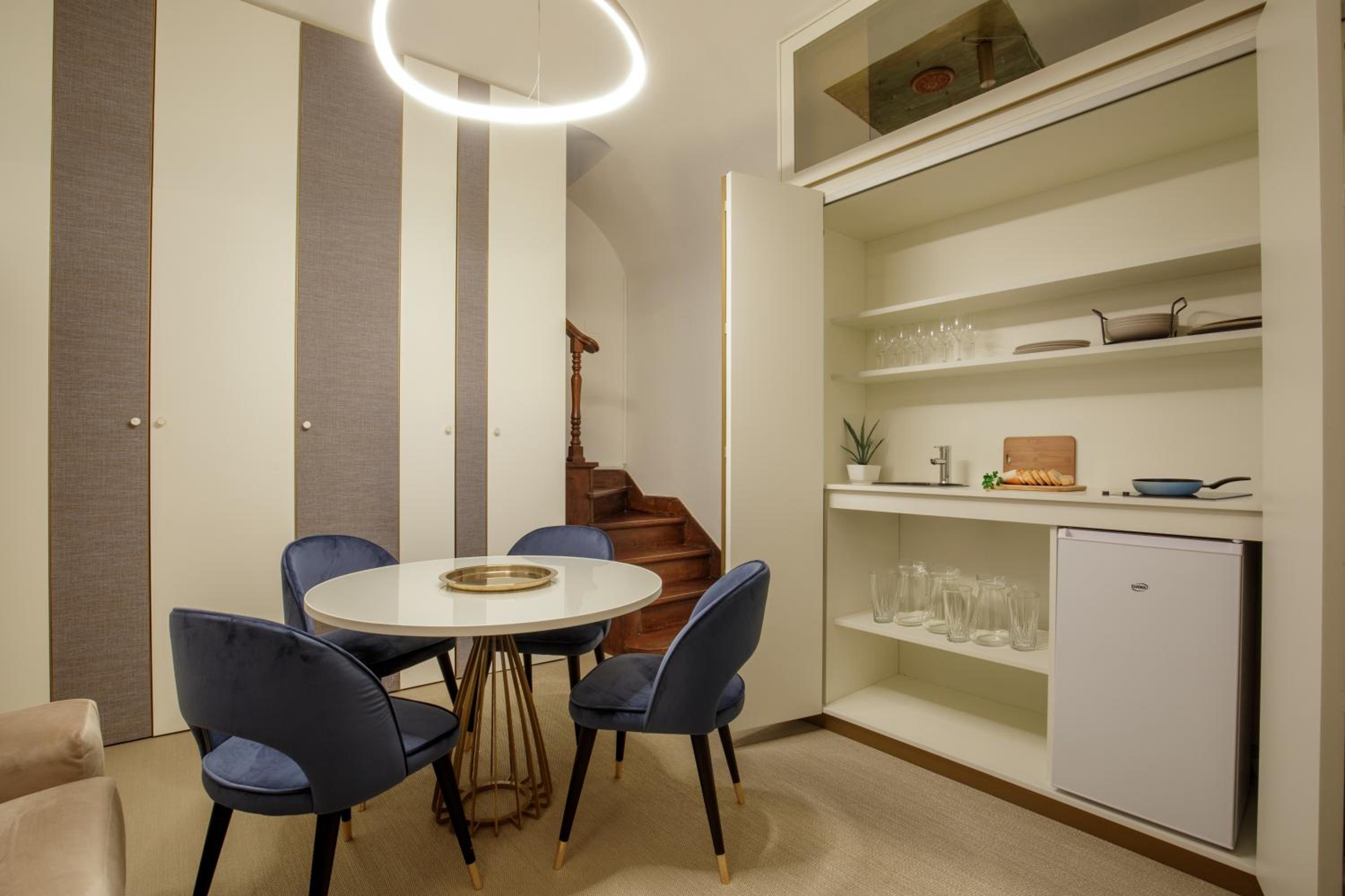 Two-Bedroom Deluxe Apartment photo 3
