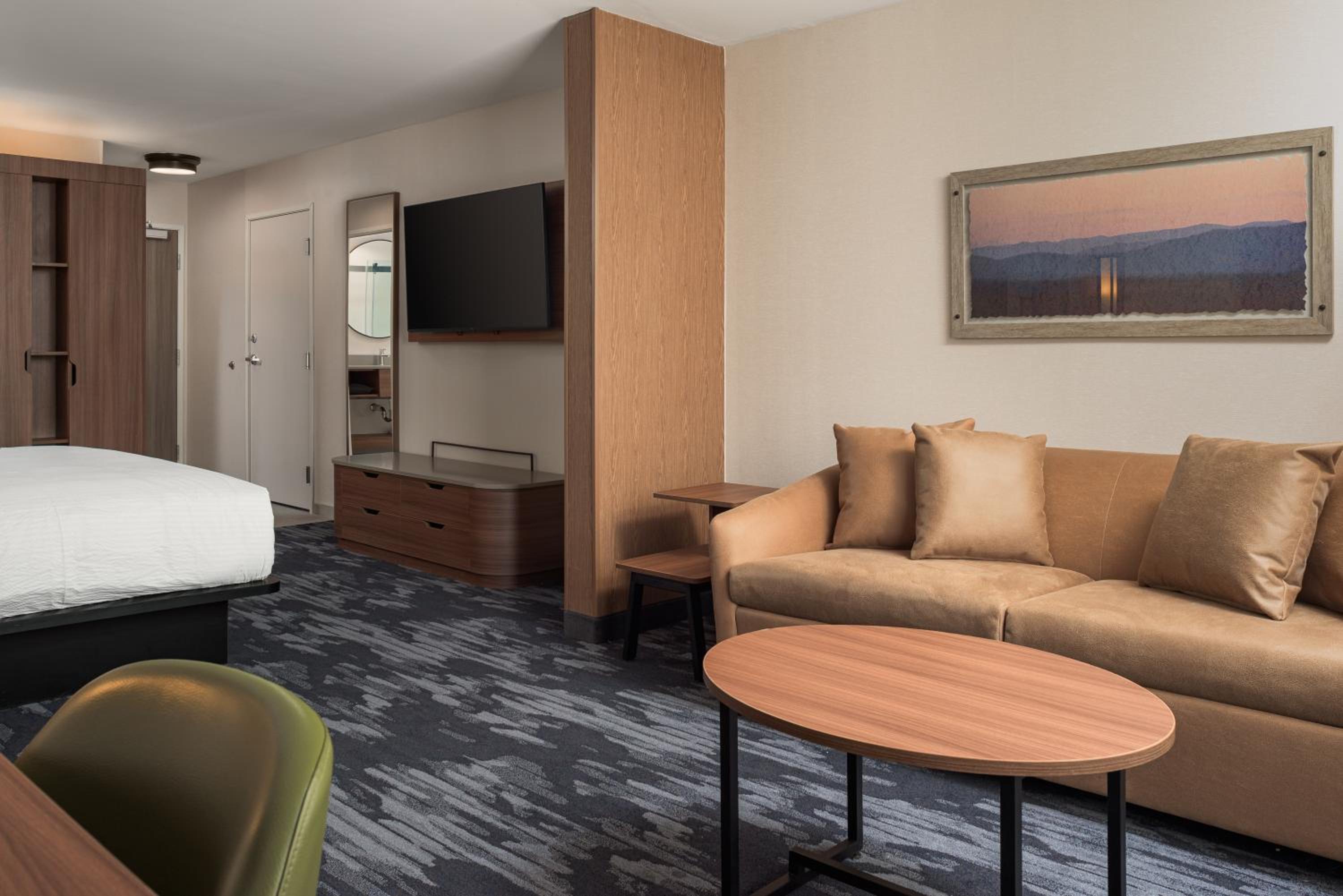 King Suite - Mobility and Hearing Accessible