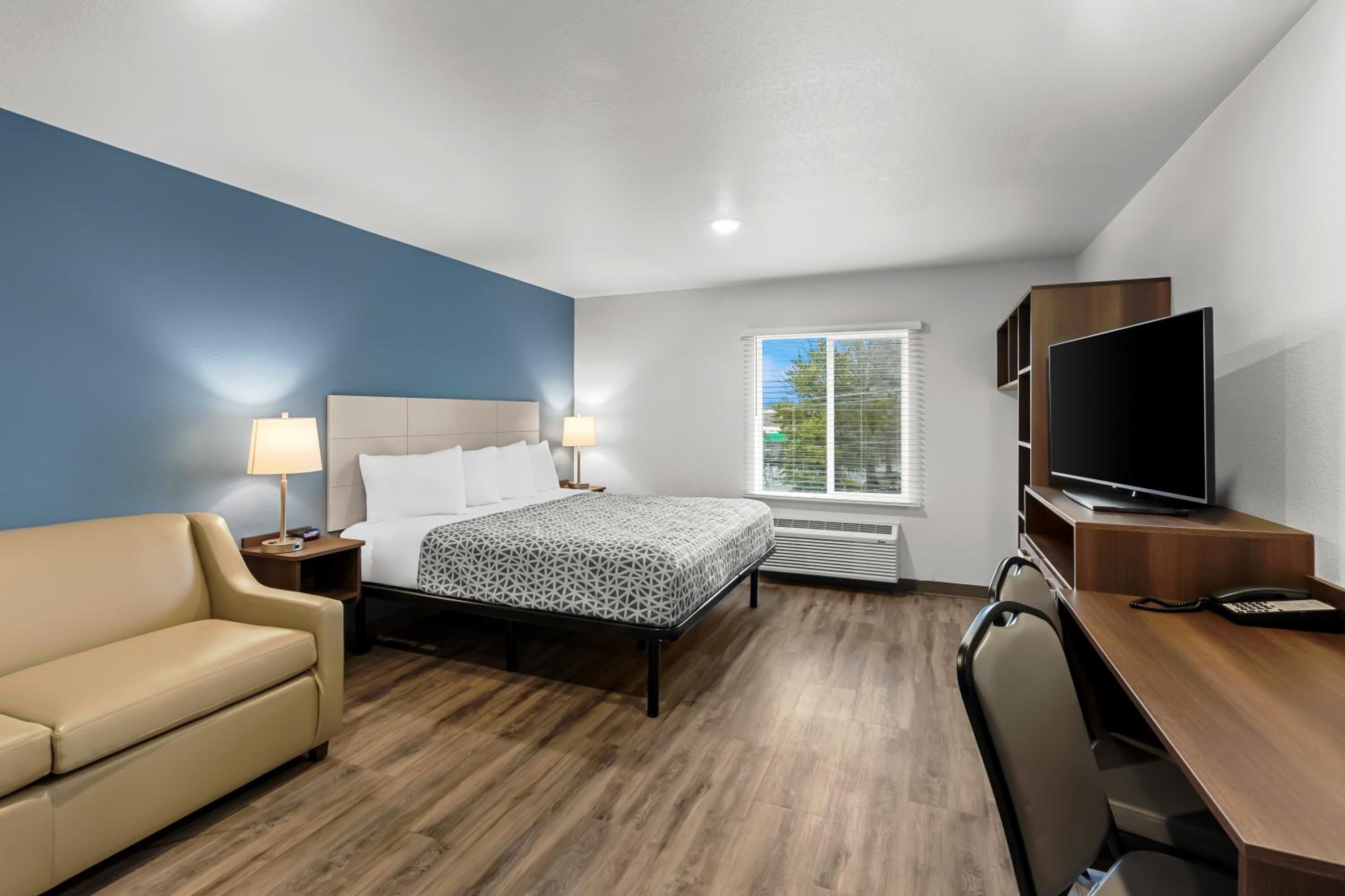 King Suite With Sofa Bed - Non Smoking