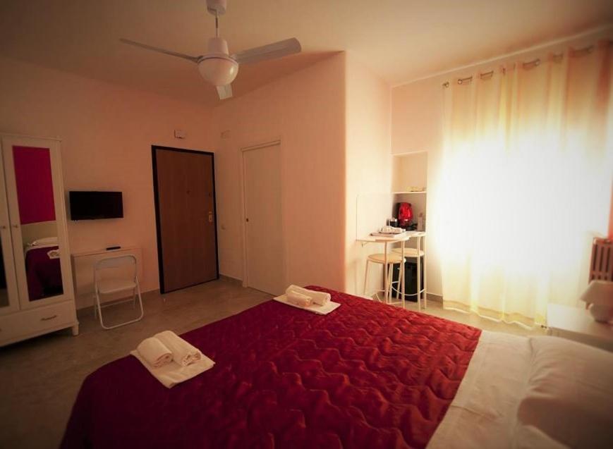 Double or Twin Room with Bathroom