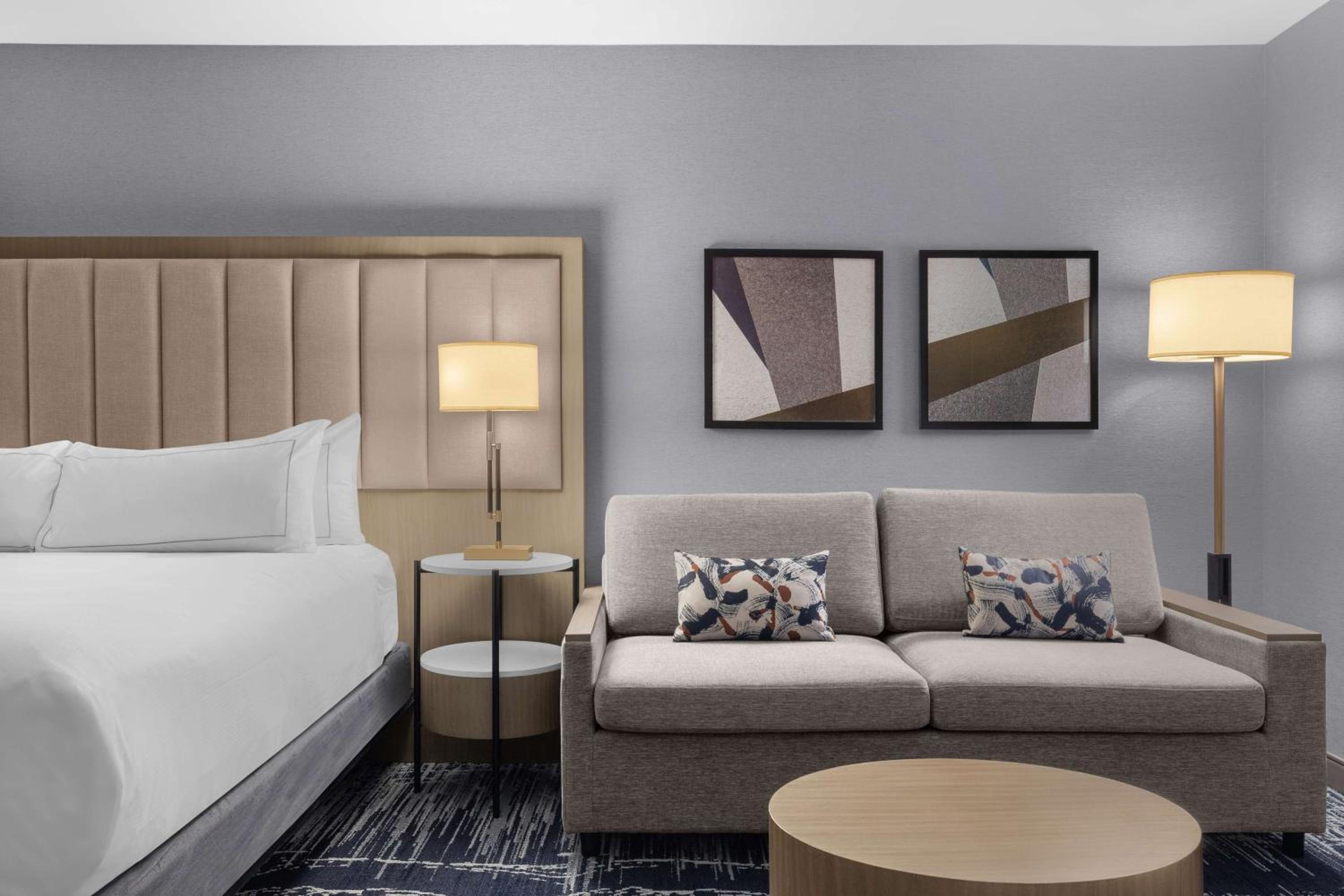 Pure Wellness King Room with Sofa Bed - Non-Smoking - Photo 2