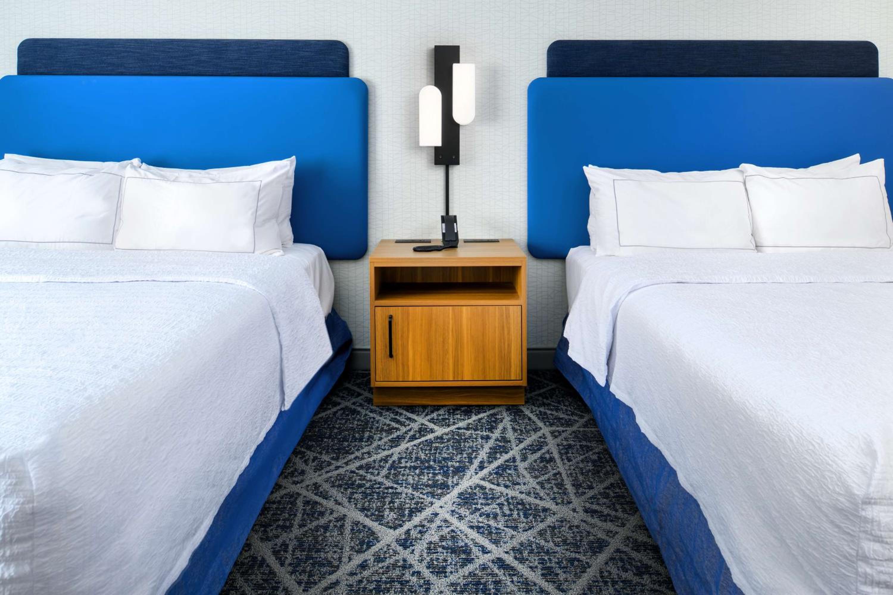 Queen Room with Two Queen Beds and Transfer Shower - Mobility/Hearing Accessible - Photo 6