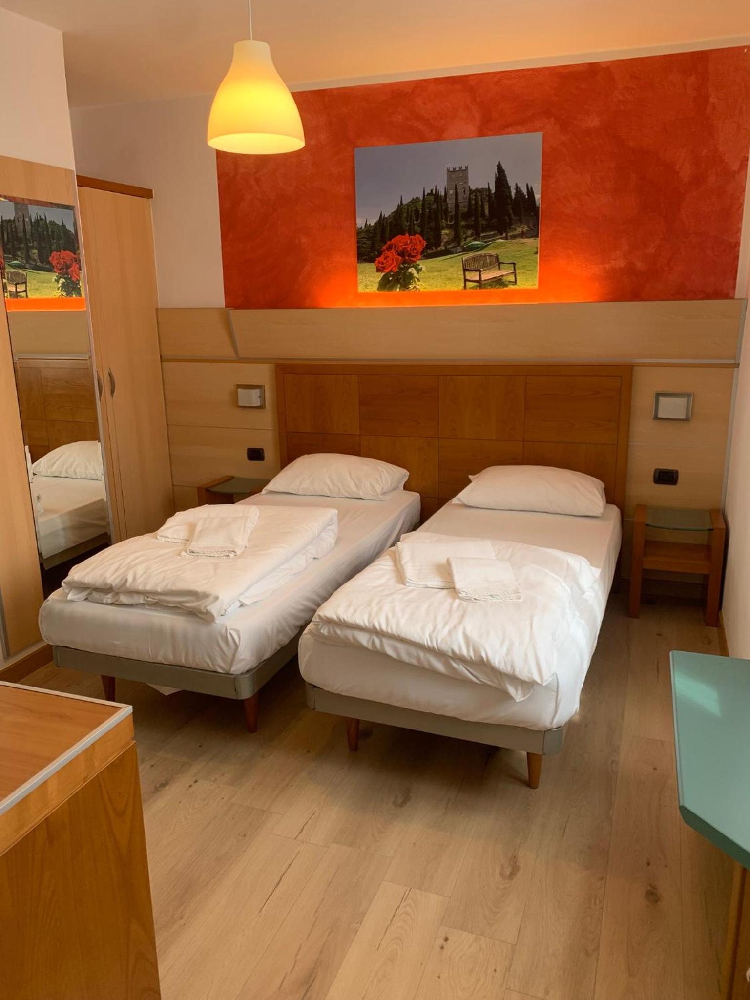 Economy Double or Twin Room photo 2