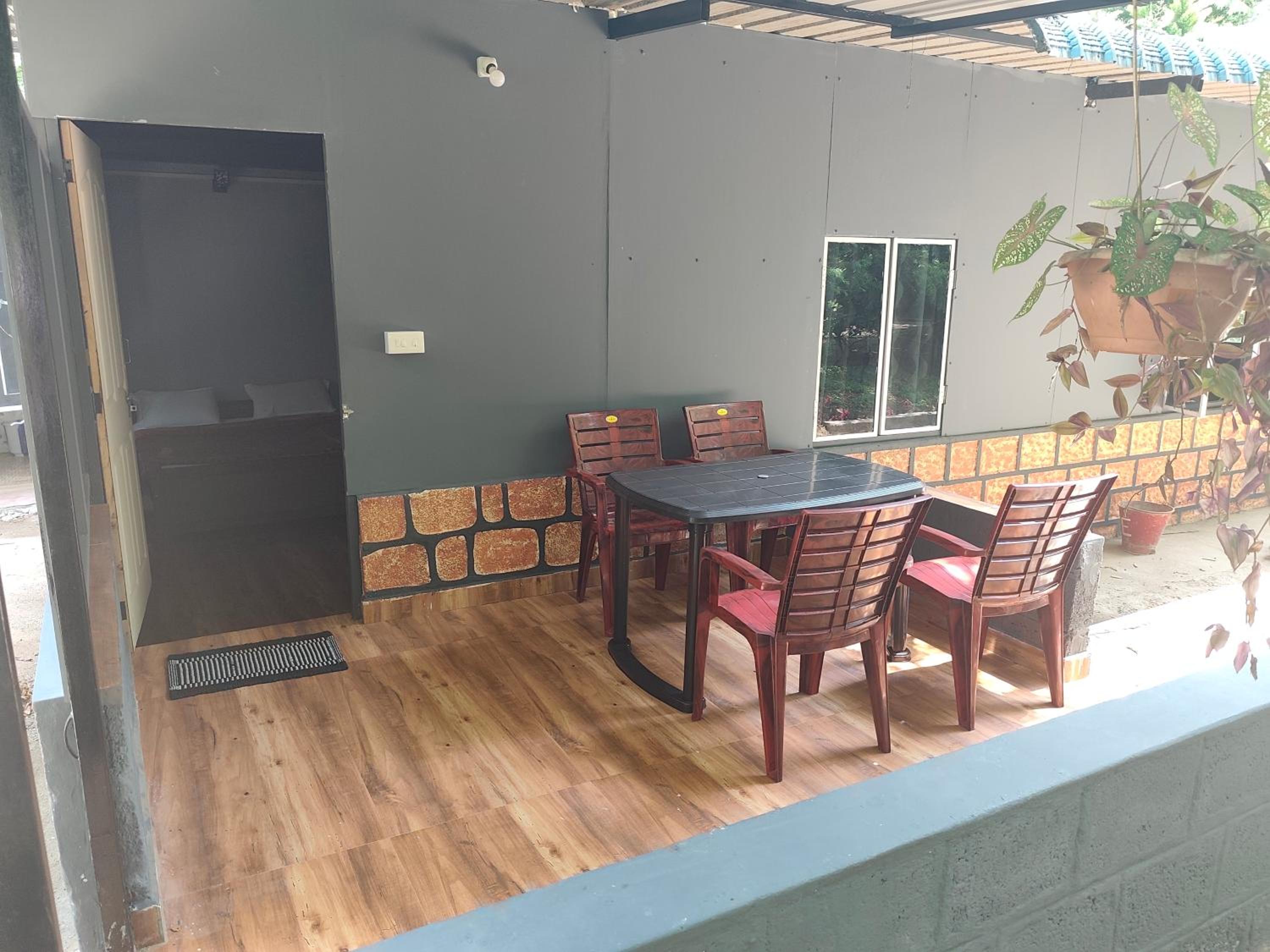 Family Room with Garden View photo 2