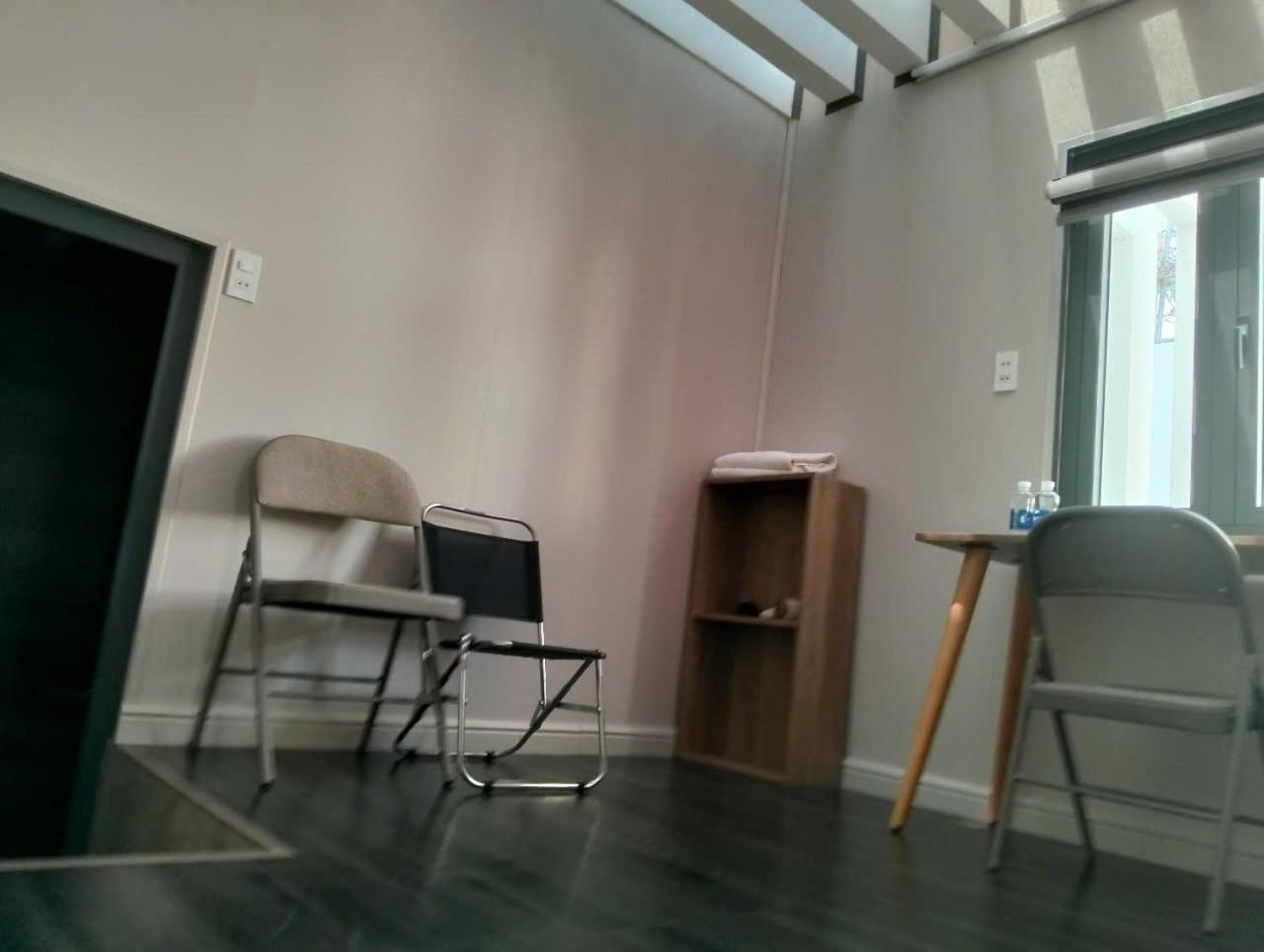 Large Single Room photo 2