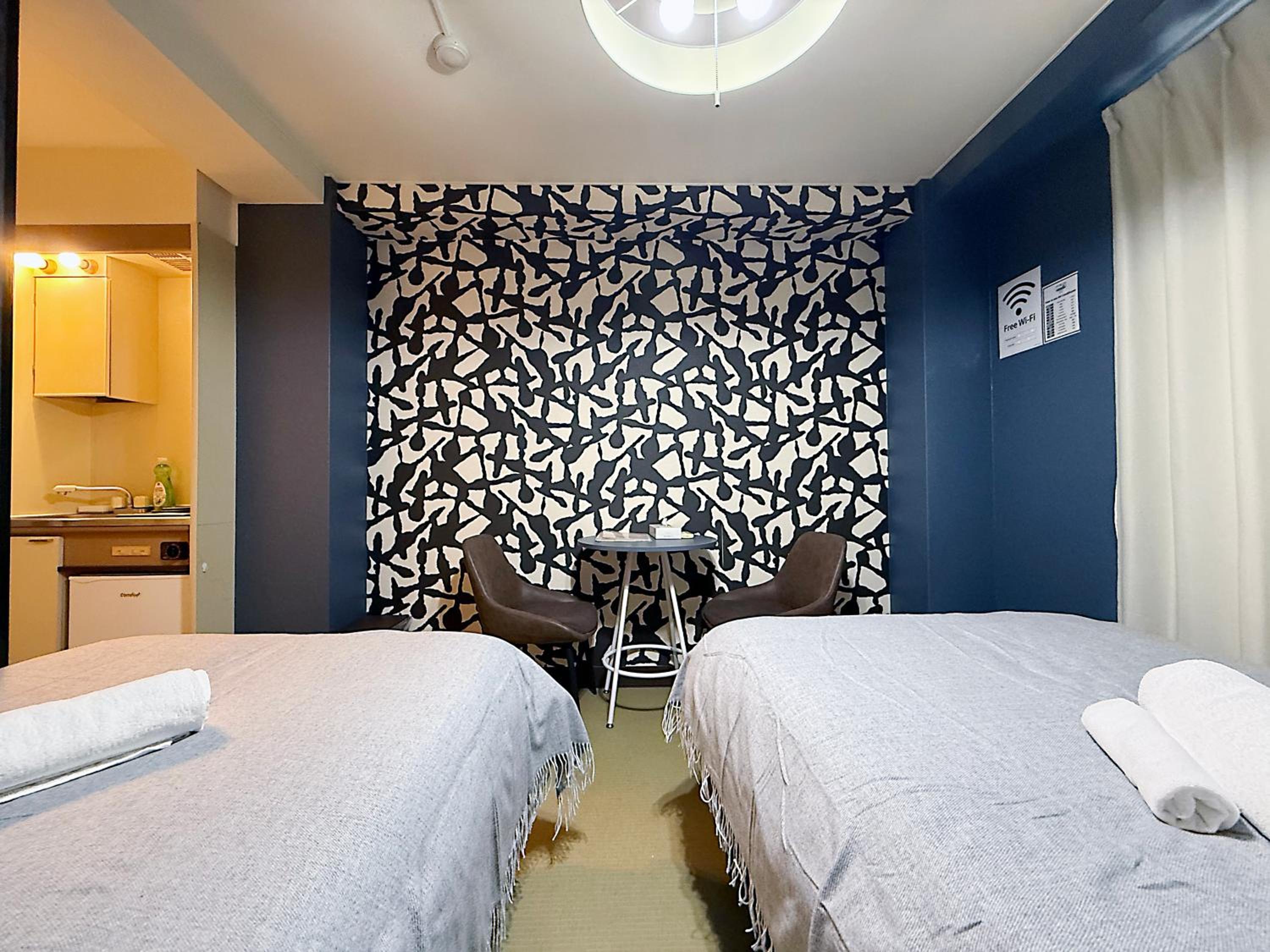 Twin Room with Private Bathroom photo 1
