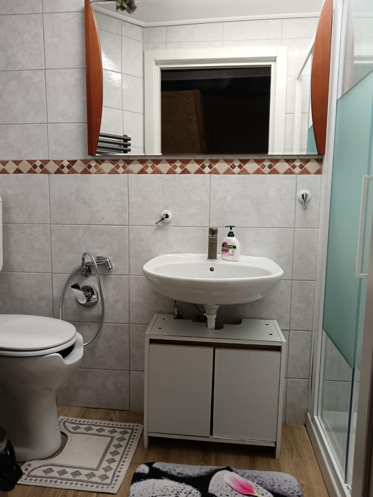 Double Room with Private Bathroom photo 3