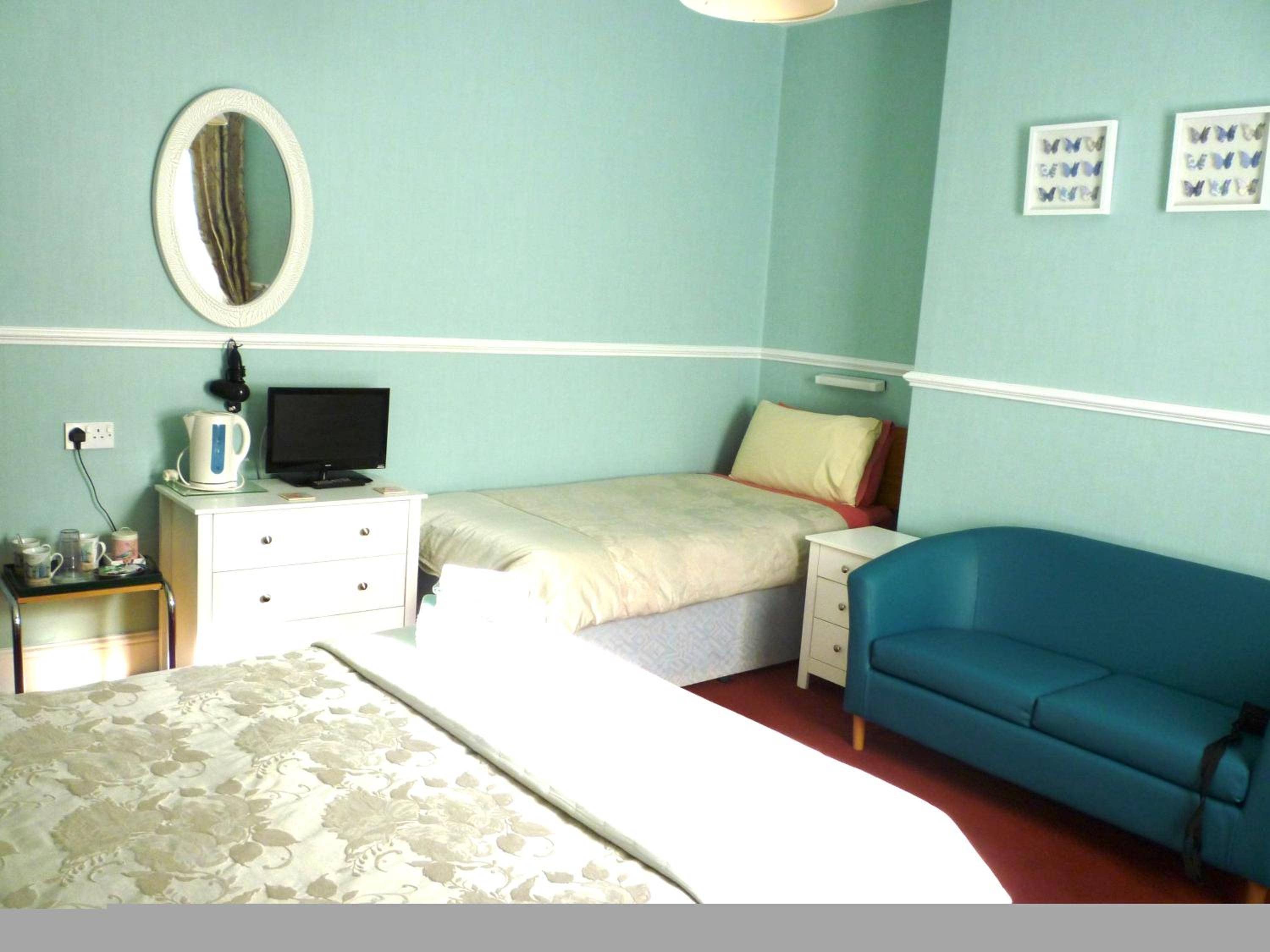 Family Room with Private External Bathroom (3 Adults) photo 2