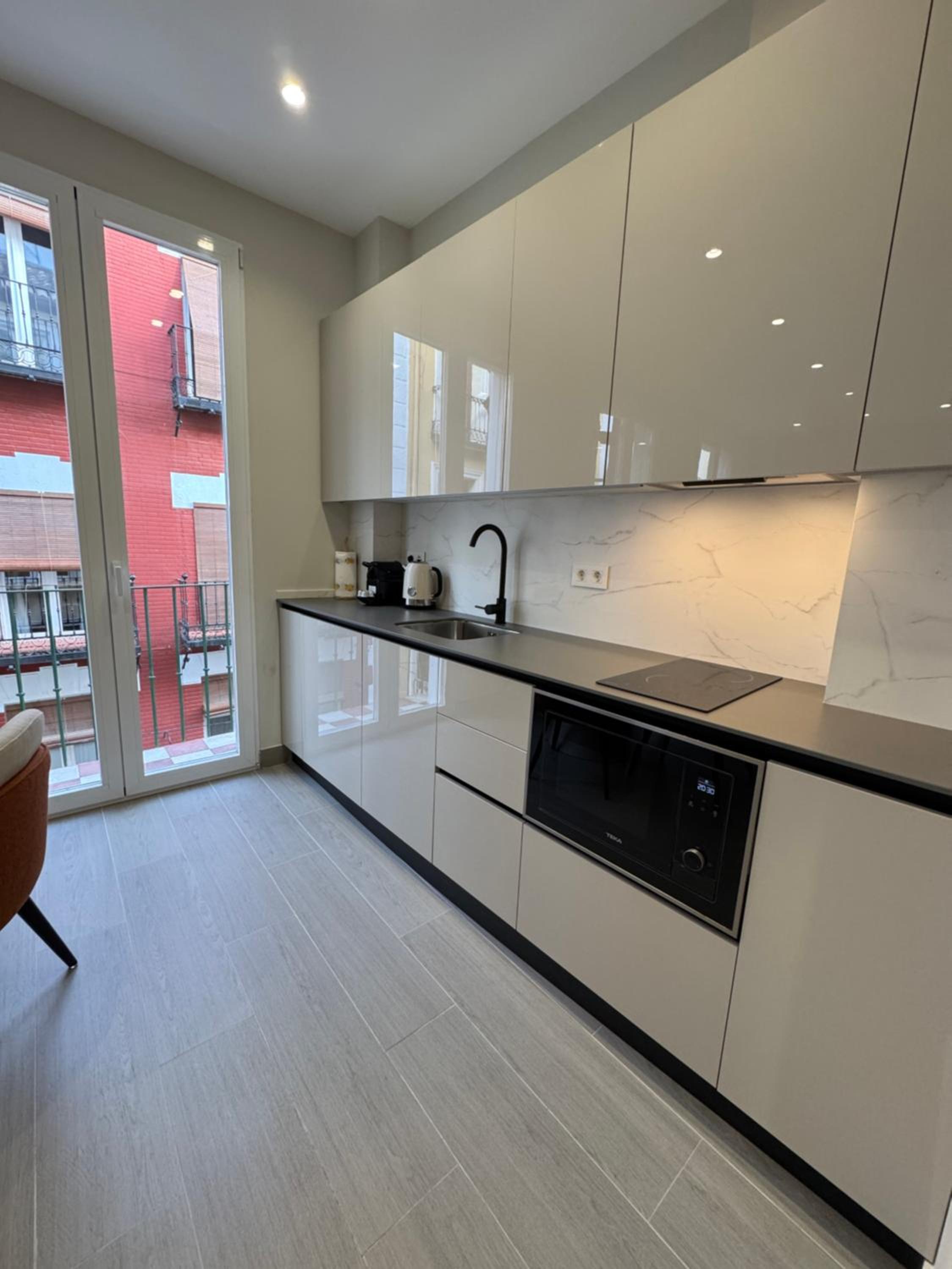 Deluxe Apartment - Photo 4
