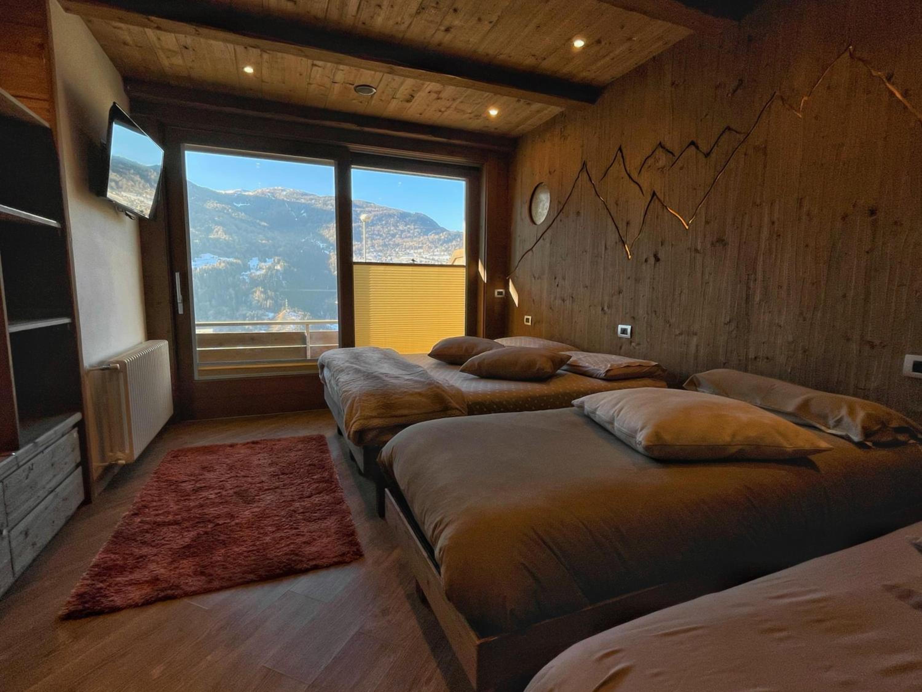 Family Room with Balcony - Photo 1