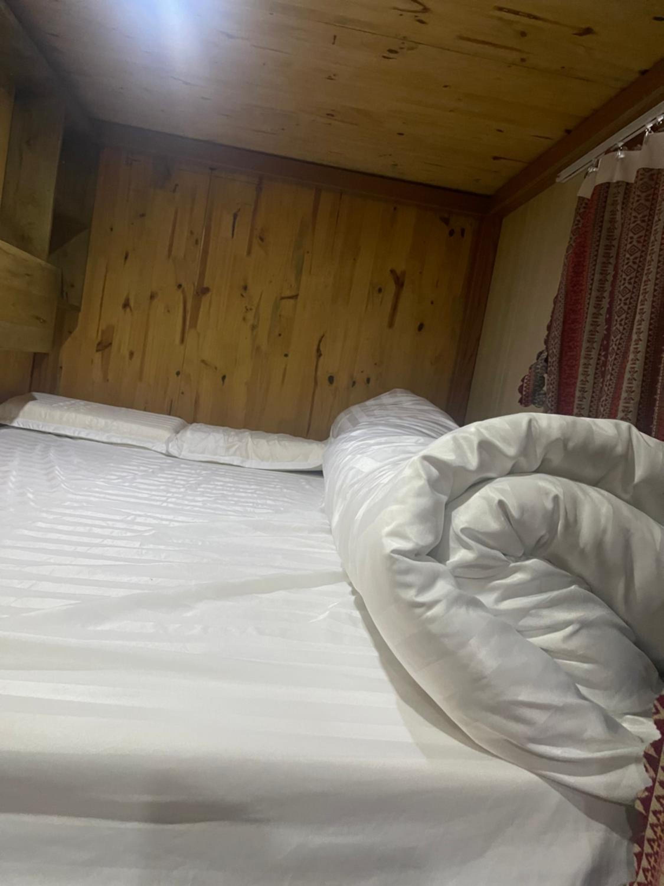 Bed in 4-Bed Dormitory Room photo 3