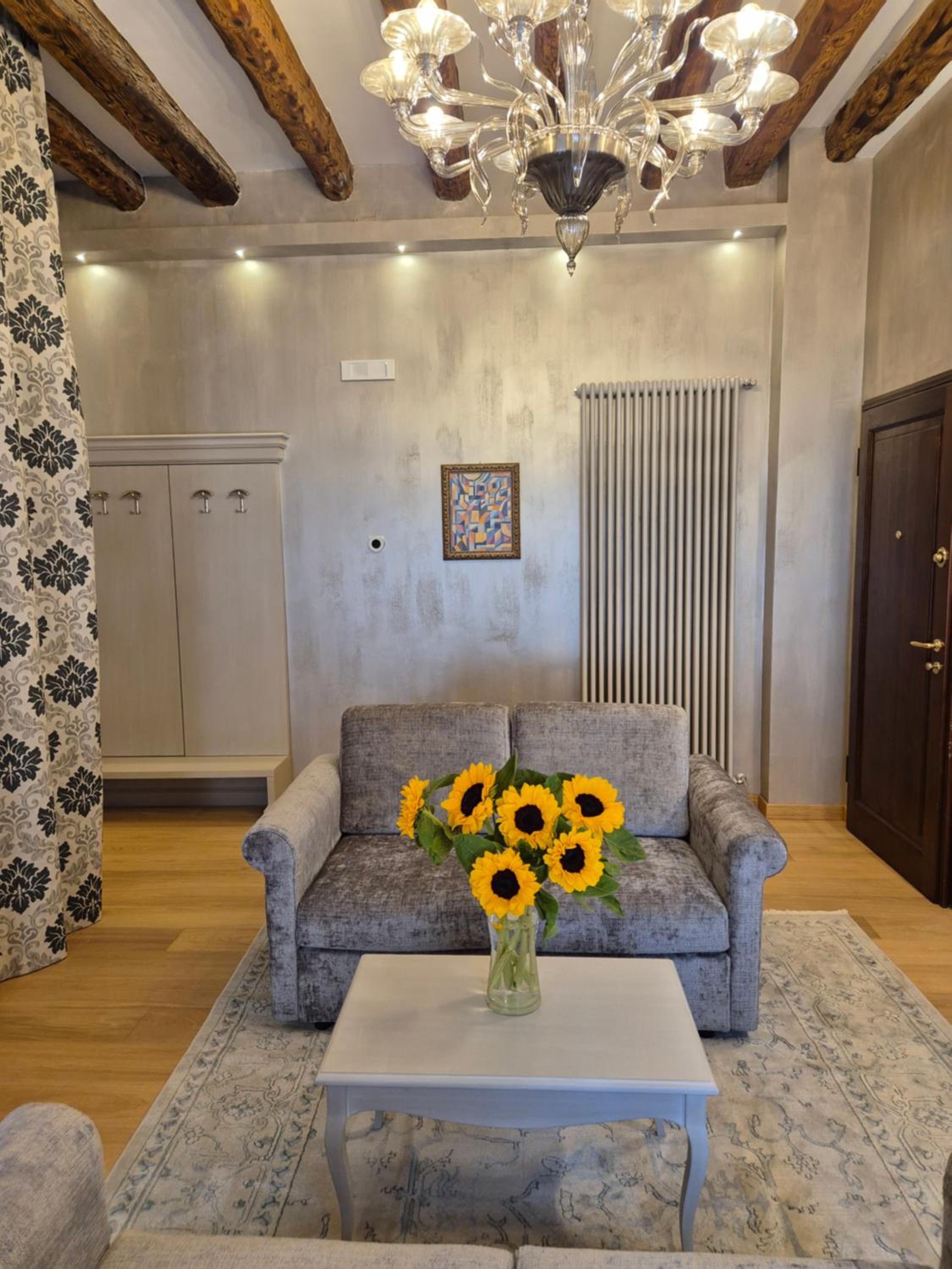Two-Bedroom Deluxe Apartment with Balcony photo 3