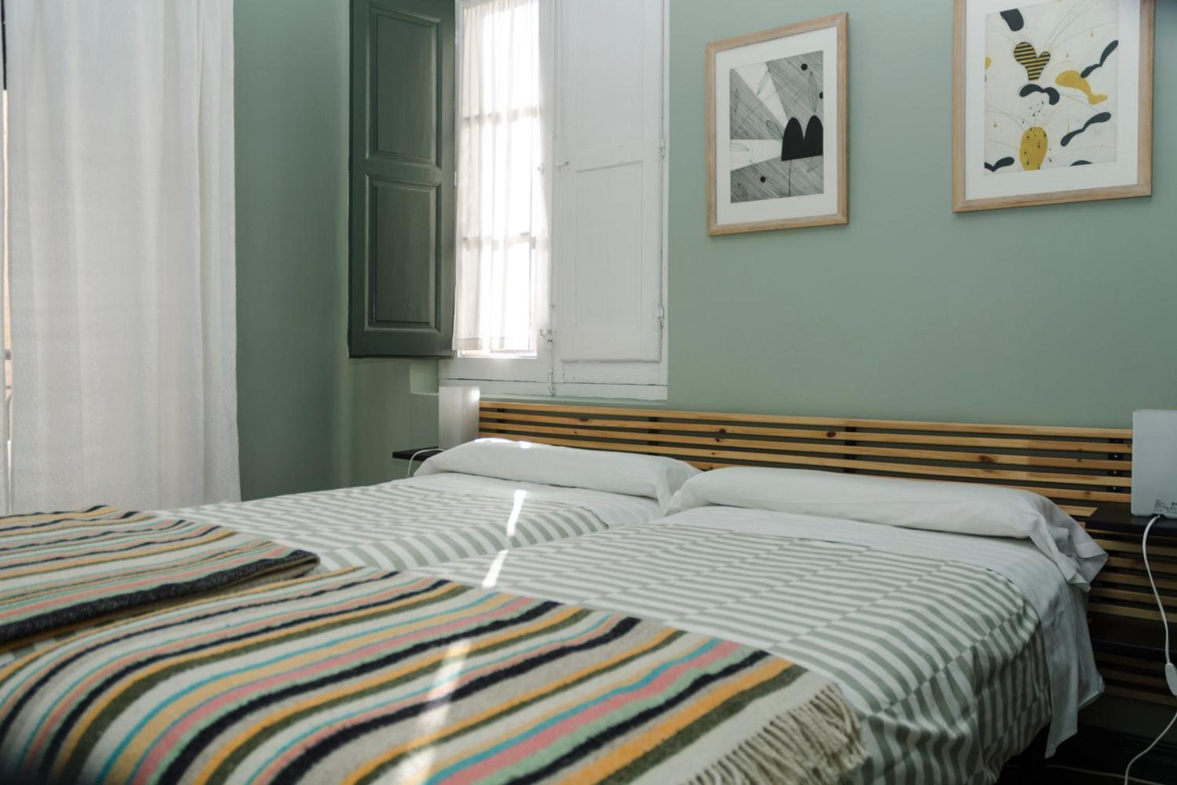 Standard Twin Room photo 2
